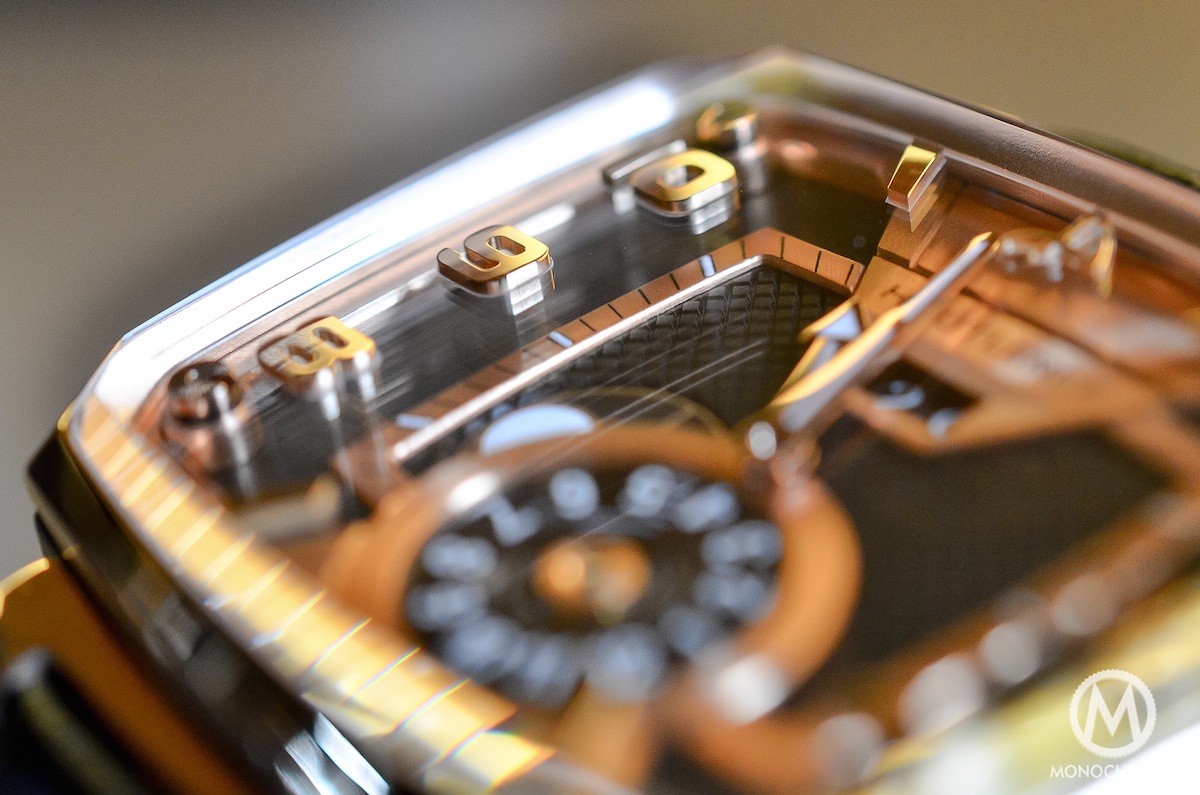 Hautlence Destination 01 Gold - 6 Hautlence Destination 01 Gold - 6