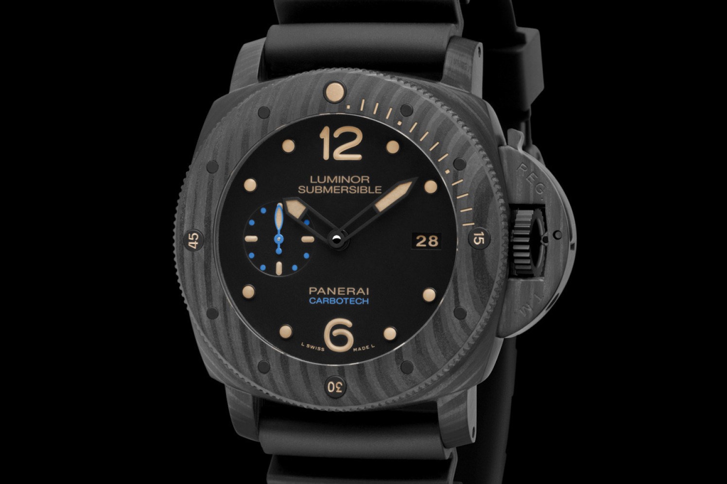 Panerai-Luminor-Submersible-1950-Carbotech-3-Days-Automatic-47mm-PAM00616-3