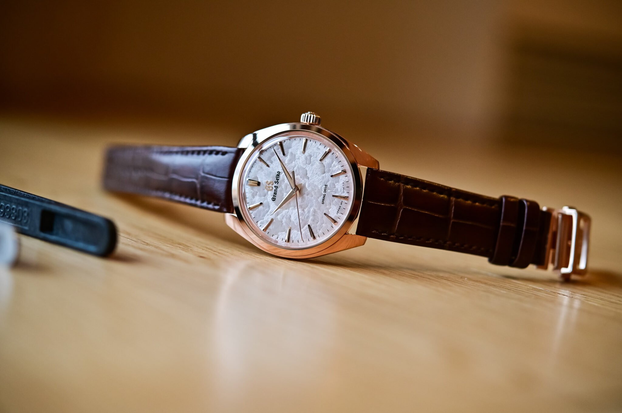 Hands On The Gorgeous Grand Seiko Elegance Hana Ikada Sbgy