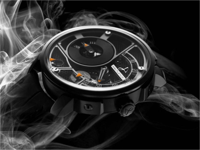 Hautlence HLQ 04