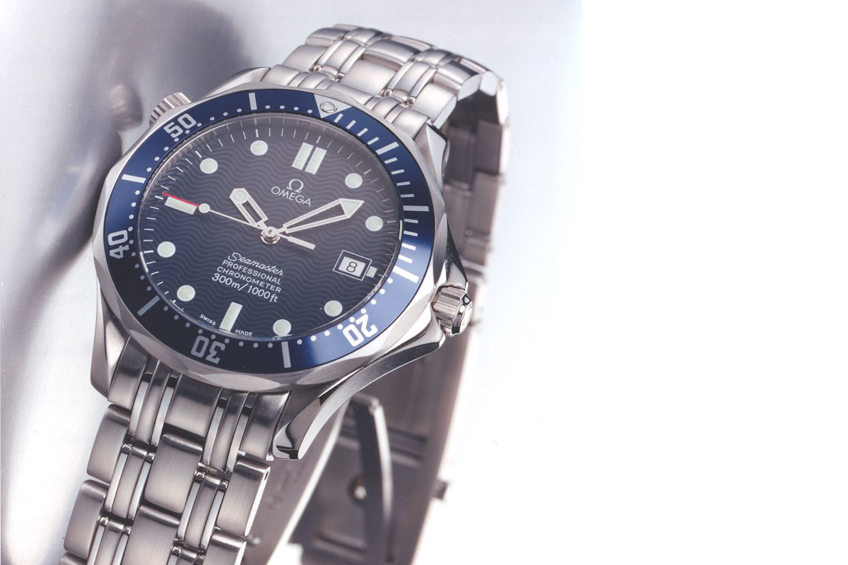 Omega Seamaster - Tomorrow Never Dies James Bond 007 - 1997 Omega Seamaster - Tomorrow Never Dies James Bond 007 - 1997