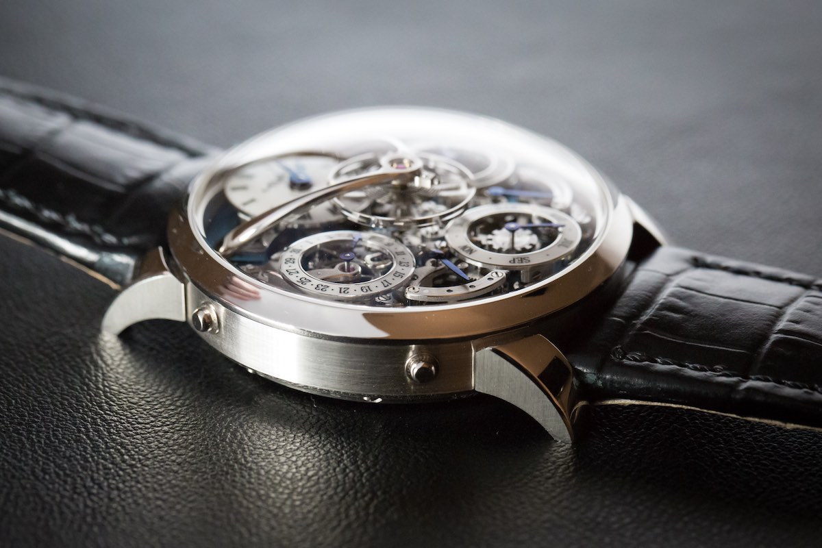 MB&F legacy Machine Perpetual - Credits to The Horophile - profile casebands MB&F legacy Machine Perpetual - Credits to The Horophile - profile casebands