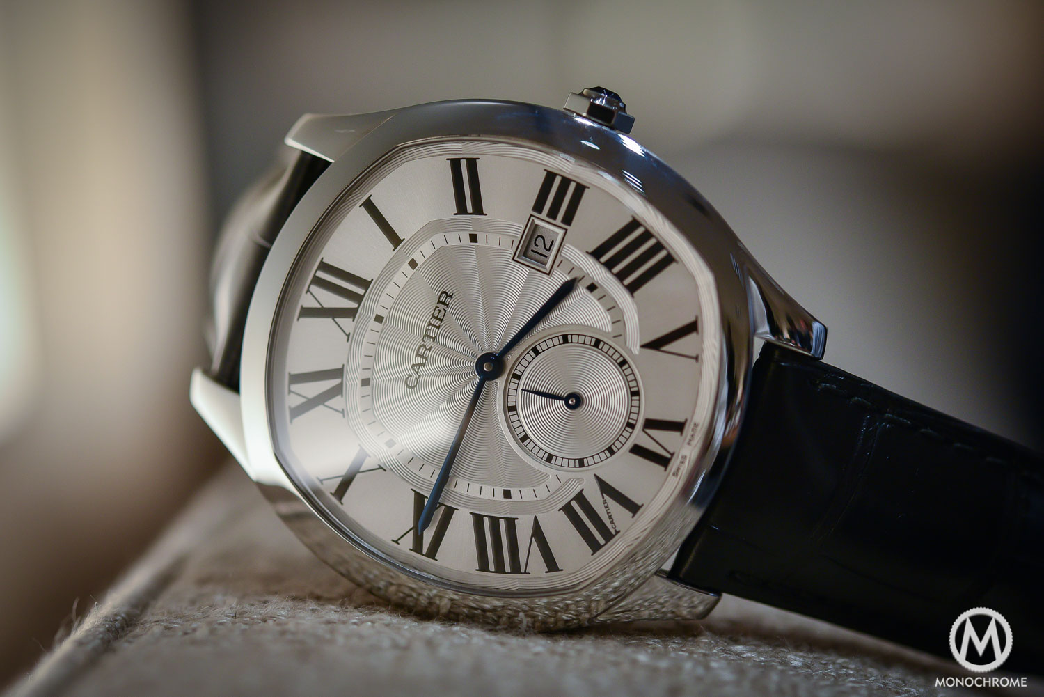 Cartier Drive - Drive de Cartier - SIHH 2016 - case and dial