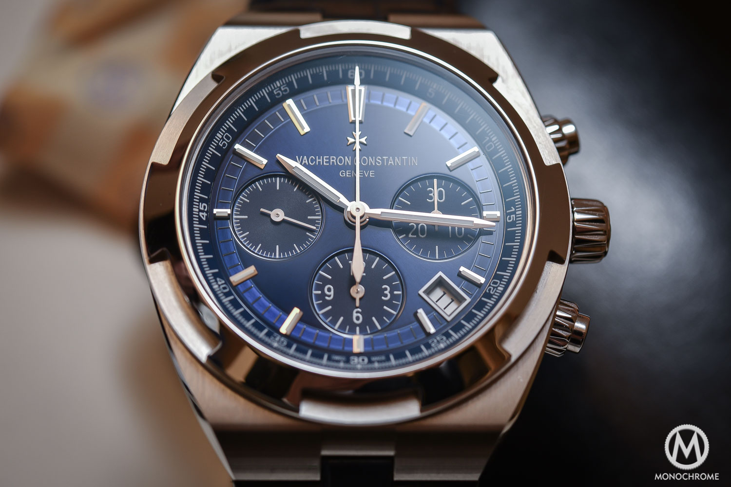 Vacheron Constantin Overseas Chronograph 5500V Calibre 5200 - SIHH 2016 - 8 Vacheron Constantin Overseas Chronograph 5500V Calibre 5200 - SIHH 2016