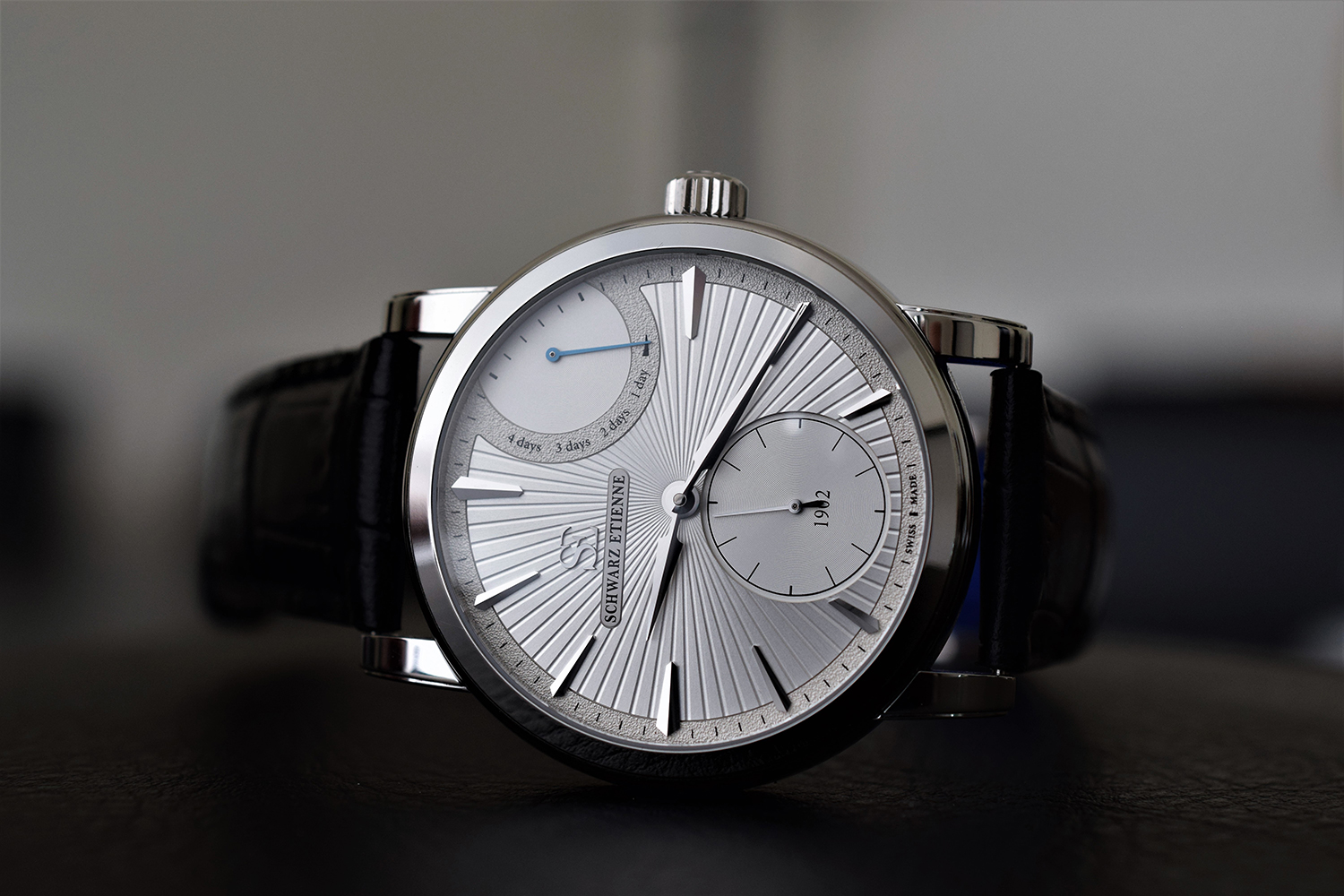 Schwarz Etienne Roma Power Reserve