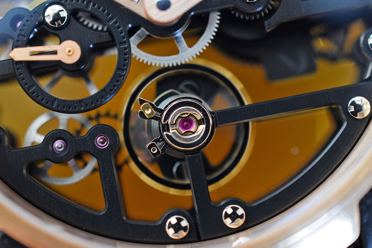 RJ_Romain_Jerome_Skylab_44_Red_08 RJ-Romain Jerome Skylab 44 Red