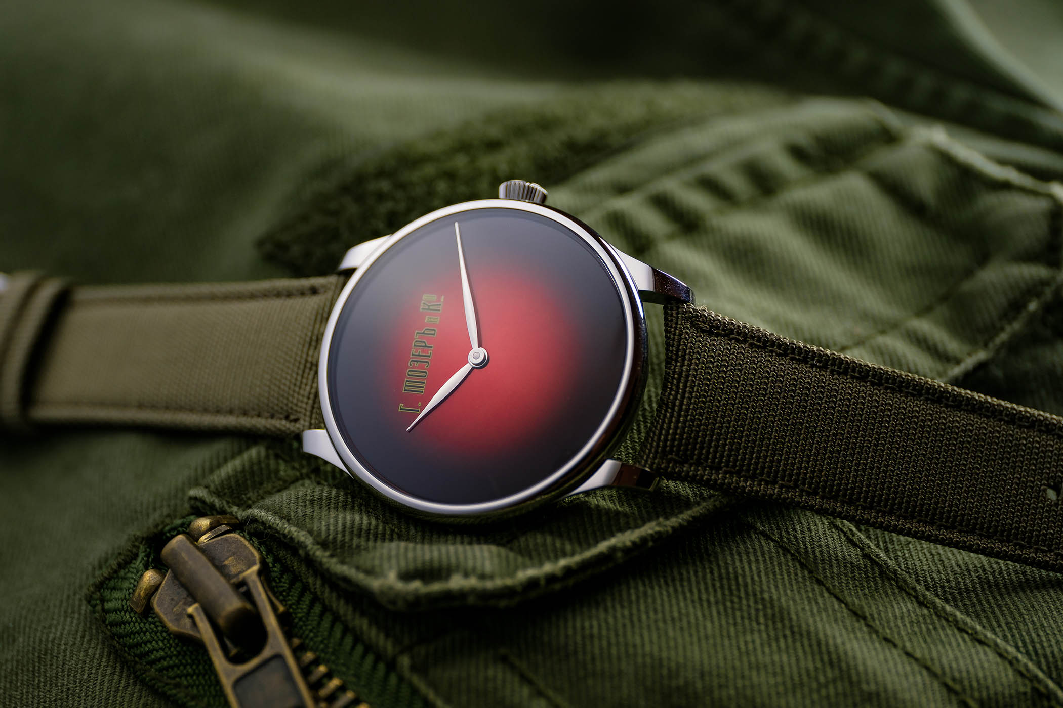 H. Moser and Cie Venturer XL Stoletniy Krasniy
