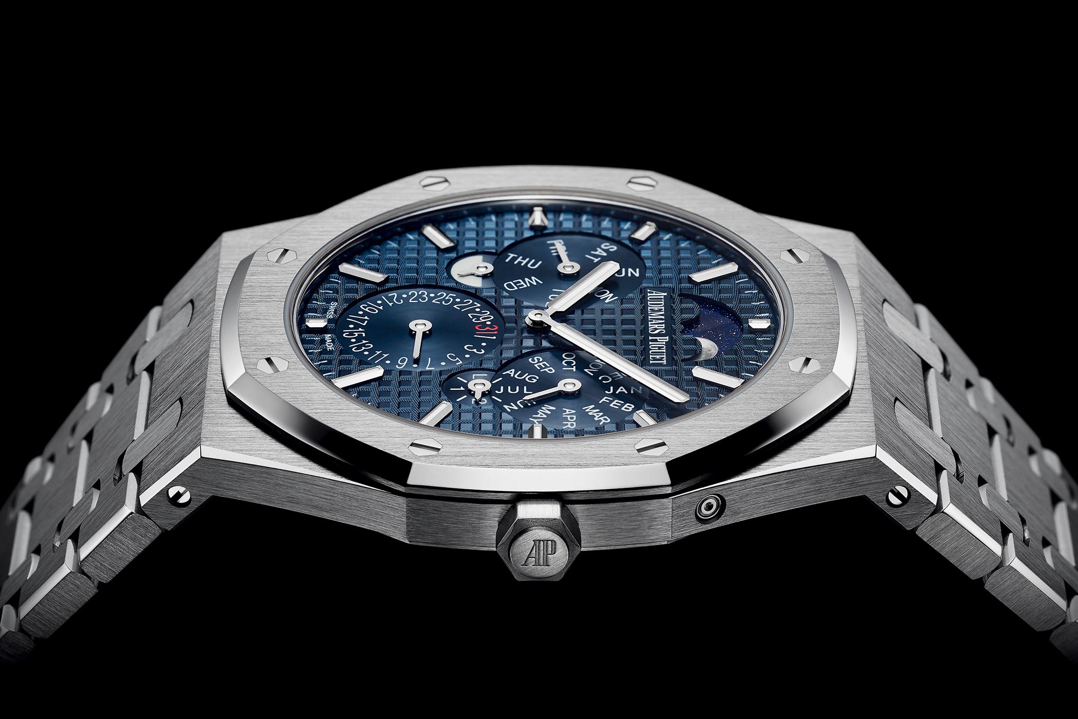 Audemars Piguet Royal Oak RD#2 thinnest Perpetual Calendar 26586PT - SIHH 2018