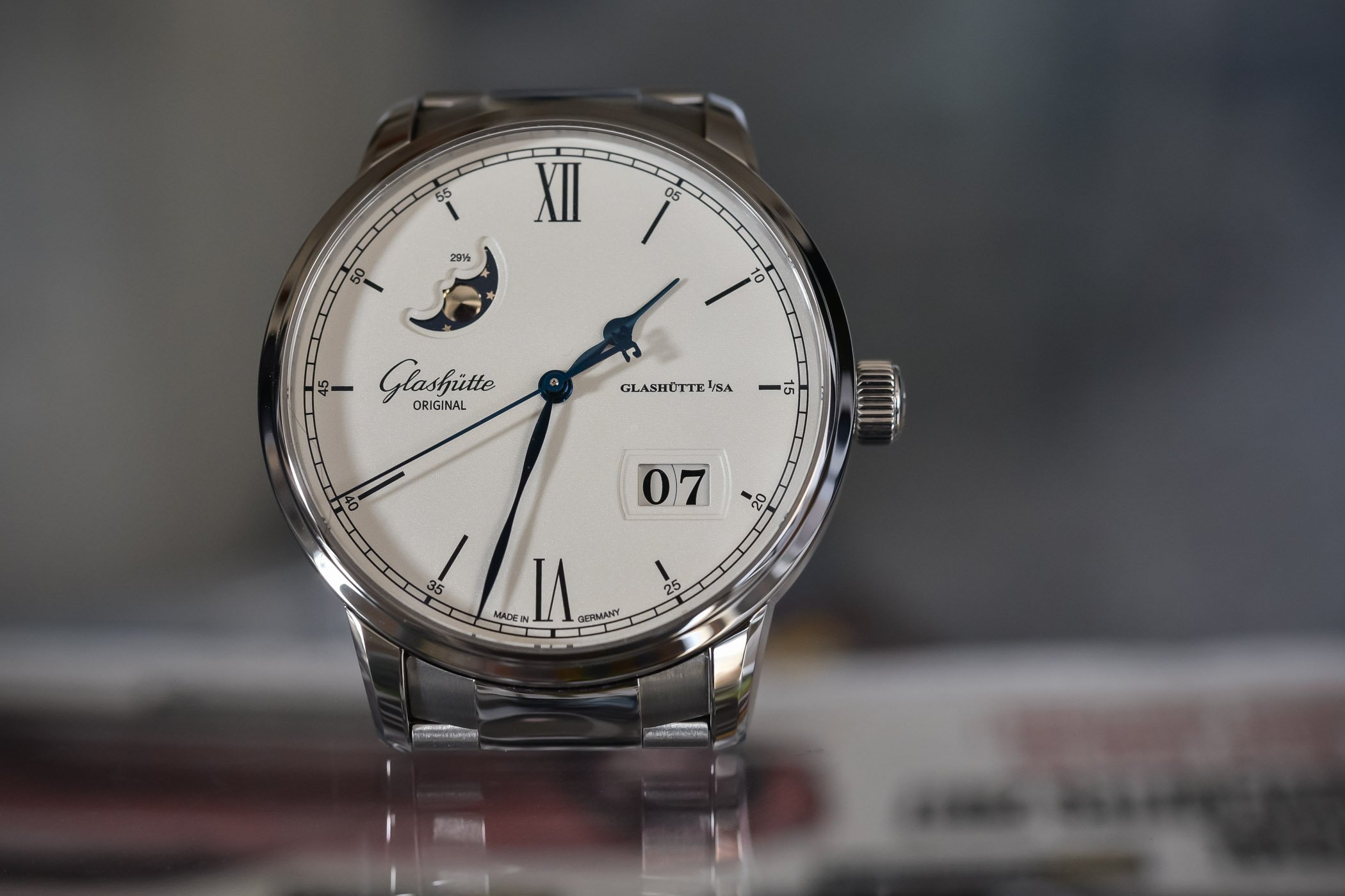 Glashutte Original Senator Excellence Panorama Date Moon Phase Steel bracelet 1-36-04-01-02-70