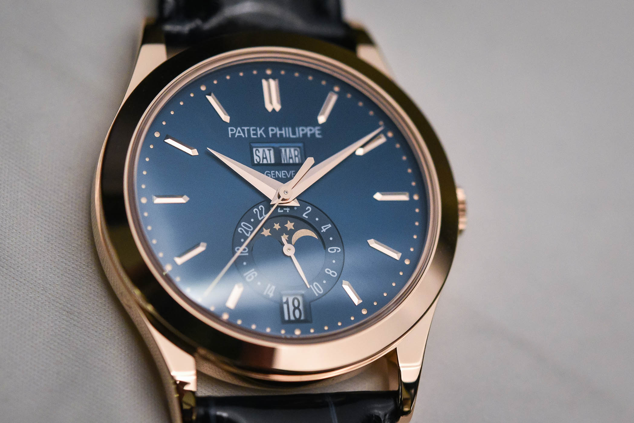 Patek Philippe 5396R Annual Calendar Rose gold Blue dial - 7 Patek Philippe 5396R Annual Calendar Rose gold Blue dial