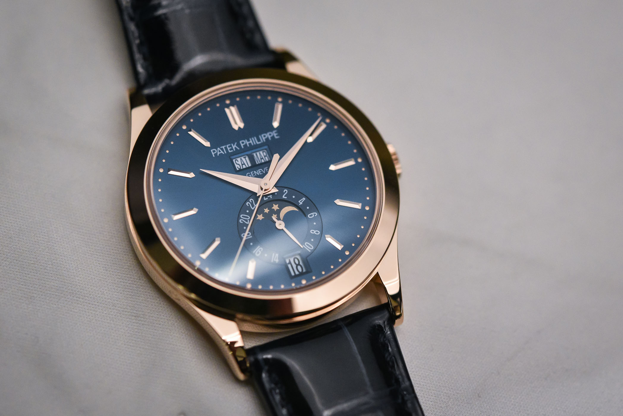 Patek Philippe 5396R Annual Calendar Rose gold Blue dial - 8 Patek Philippe 5396R Annual Calendar Rose gold Blue dial