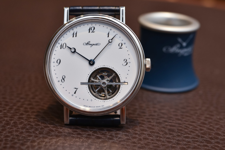 Breguet Classique Tourbillon Extra-Plat Automatique 5367 Grand Feu Enamel