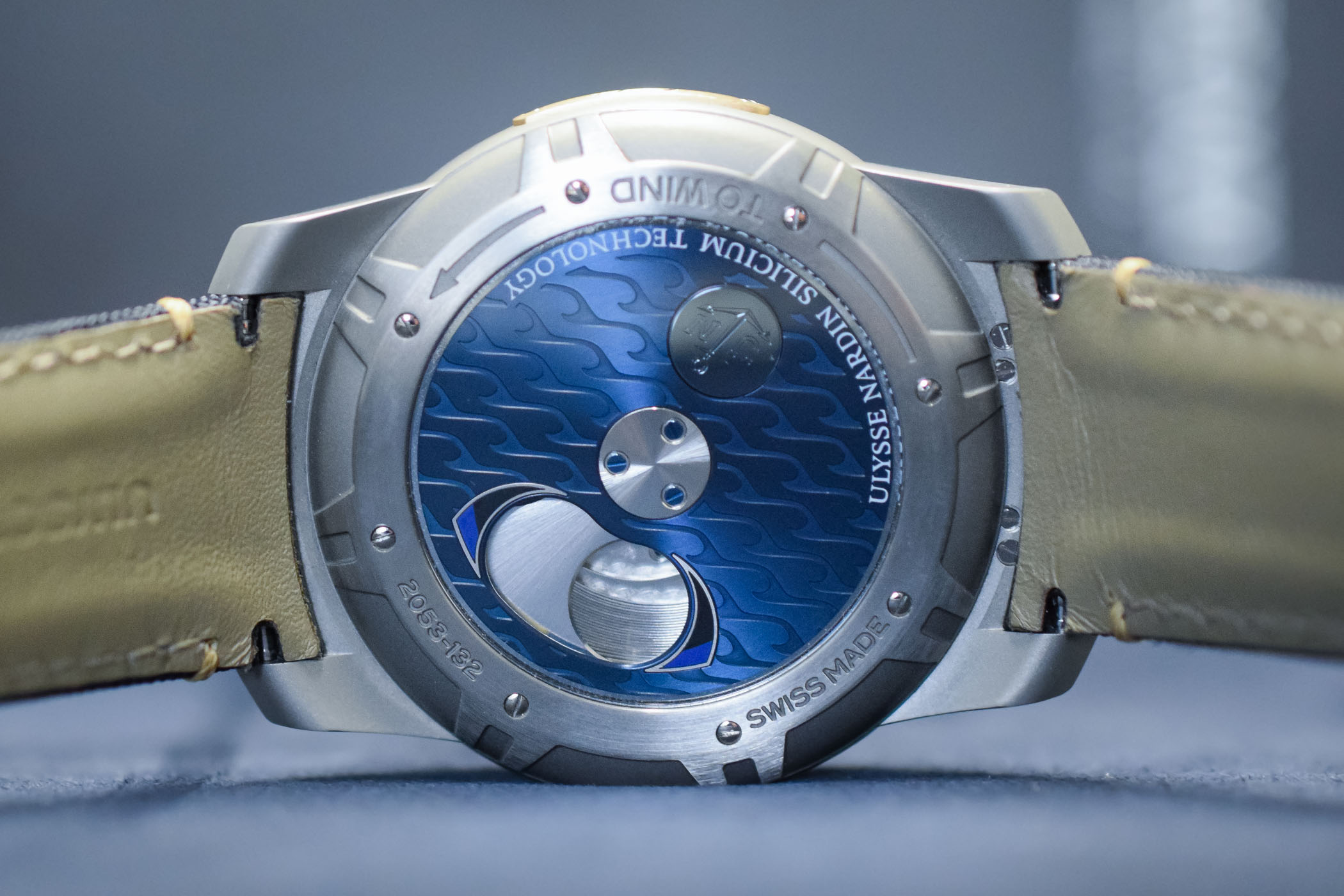 Ulysse Nardin Freak Out Titanium - 2 Ulysse Nardin Freak Out Titanium
