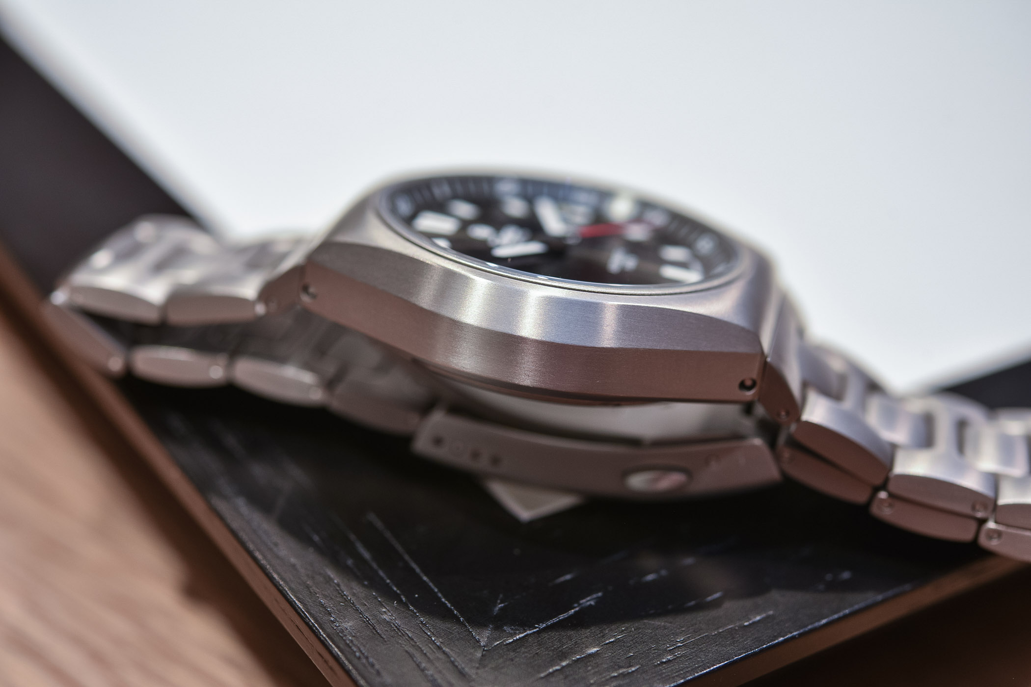 Tutima M2 Coastline graphite grey - 3 Tutima M2 Coastline graphite grey