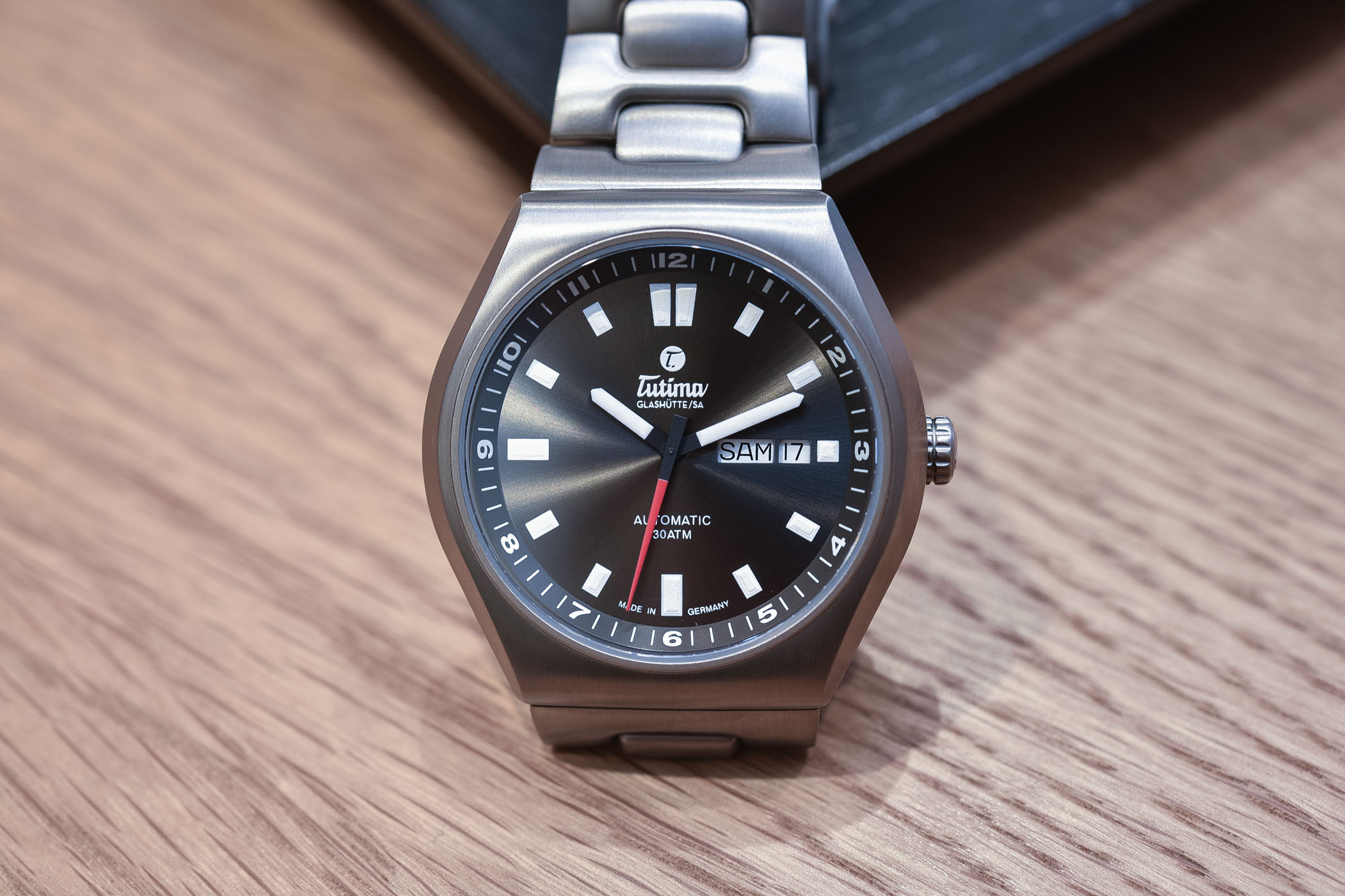 Tutima M2 Coastline graphite grey