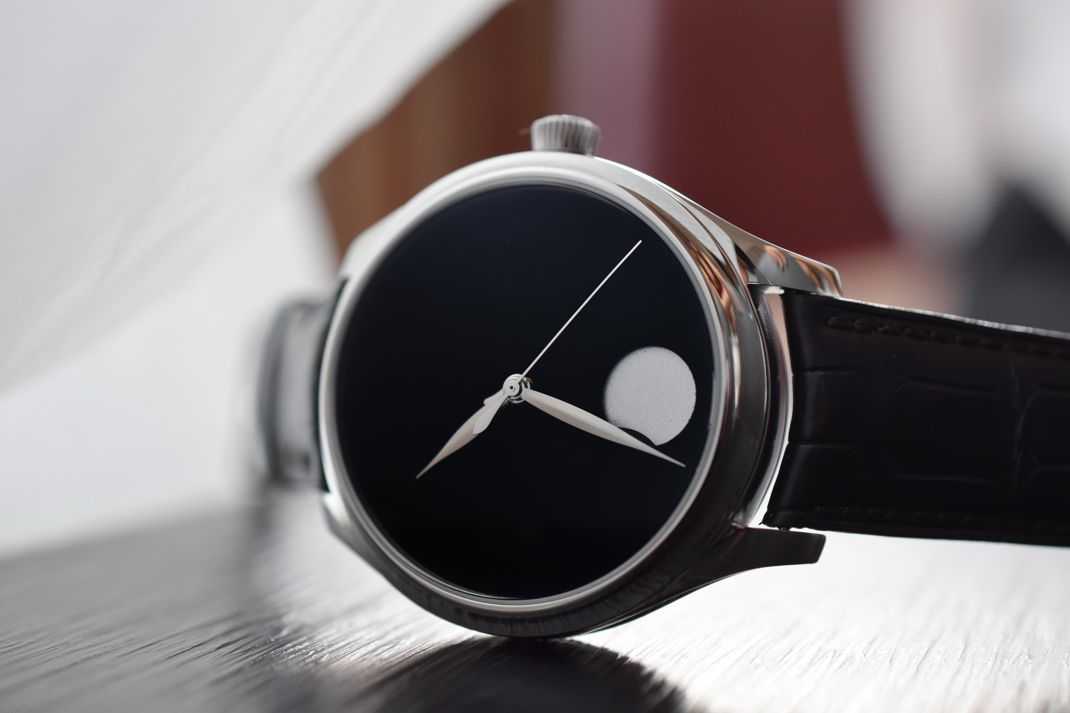 H. Moser & Cie Endeavour Perpetual Moon Concept Vantablack