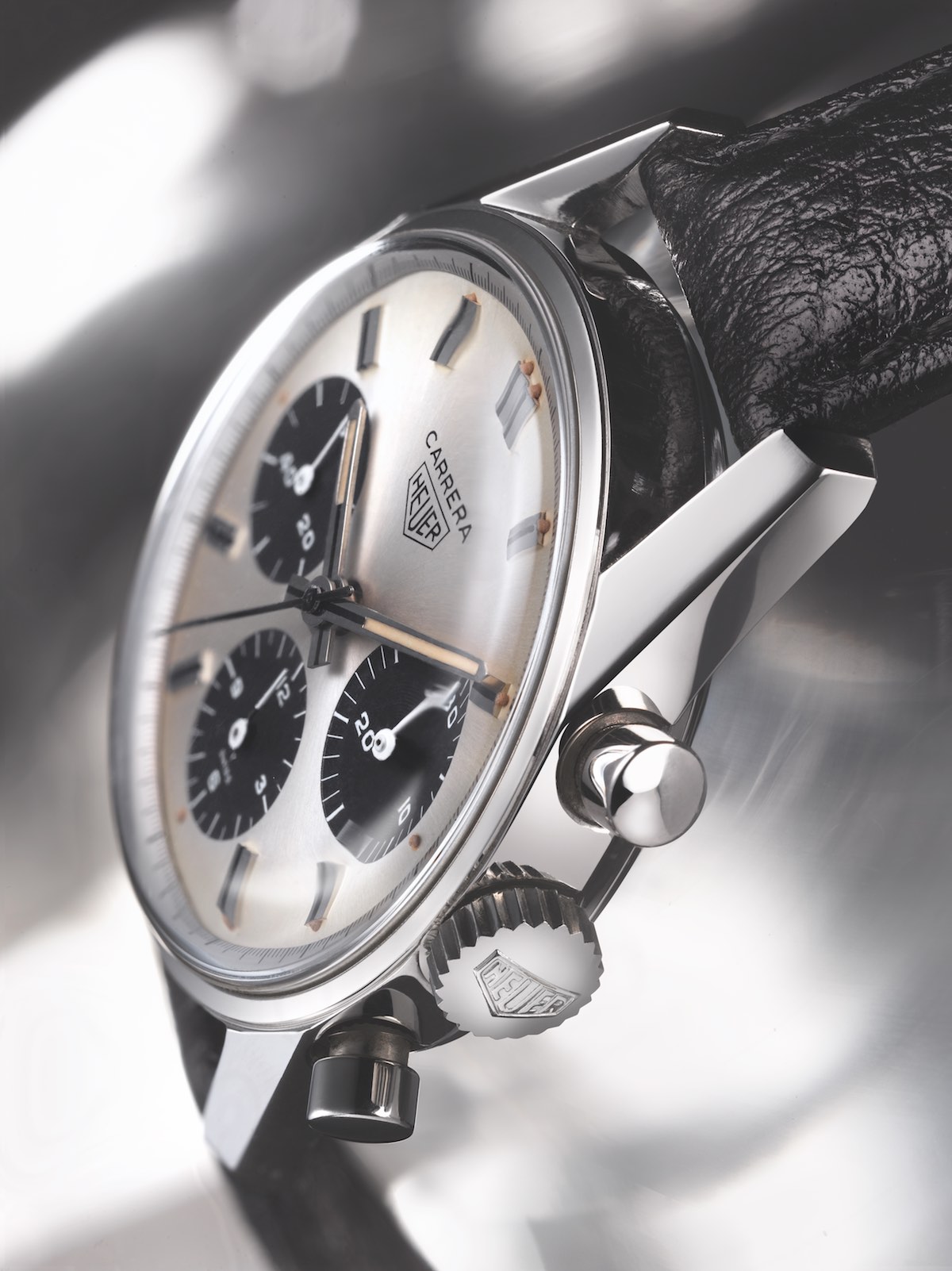 Vintage Heuer Carrera - 4 Vintage Heuer Carrera - 4