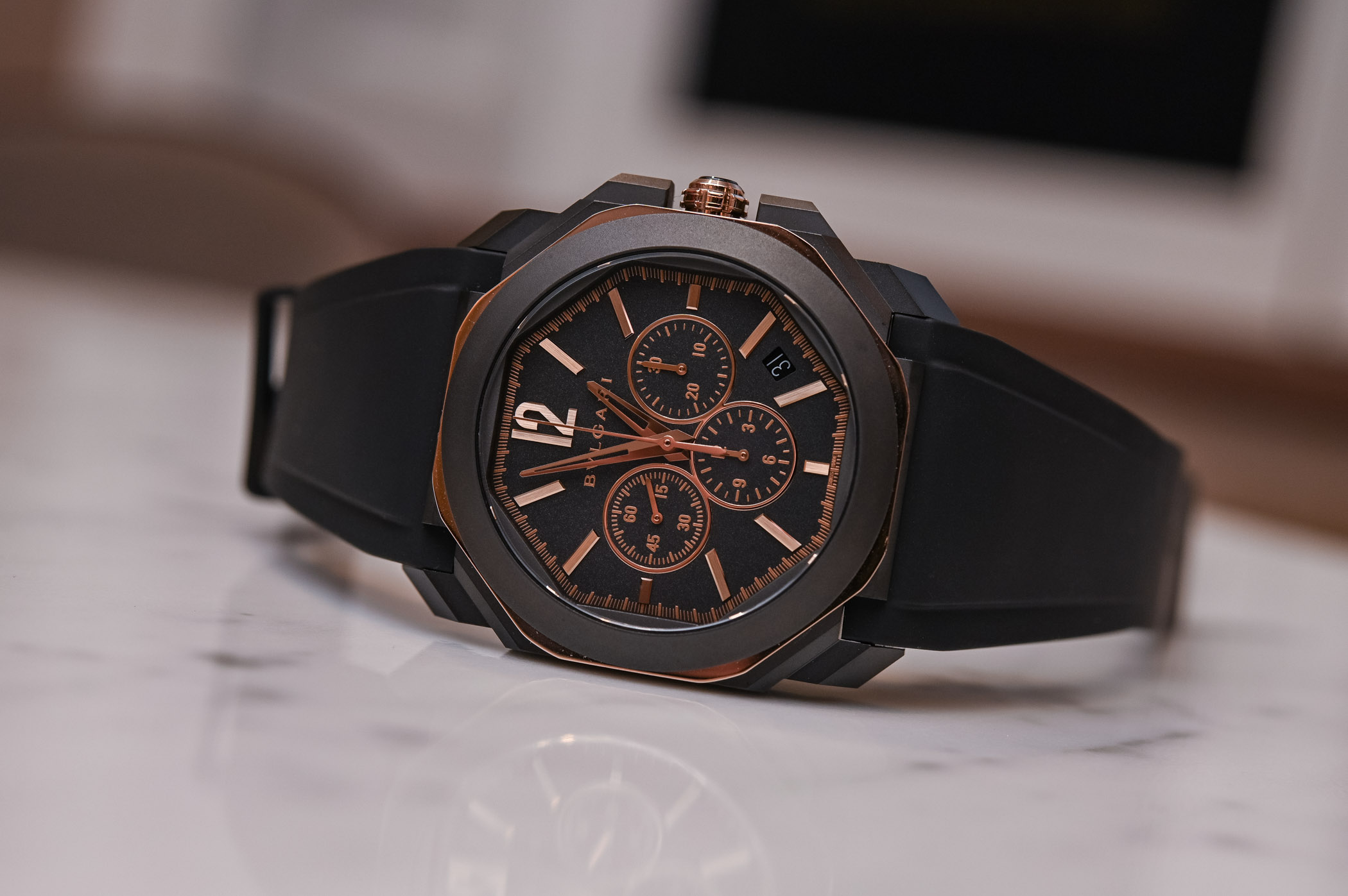 Bvlgari Octo L'Originale Chronograph Black-and-Gold - 103075 - 1 Bvlgari Octo L'Originale black-and-gold 2019 collection