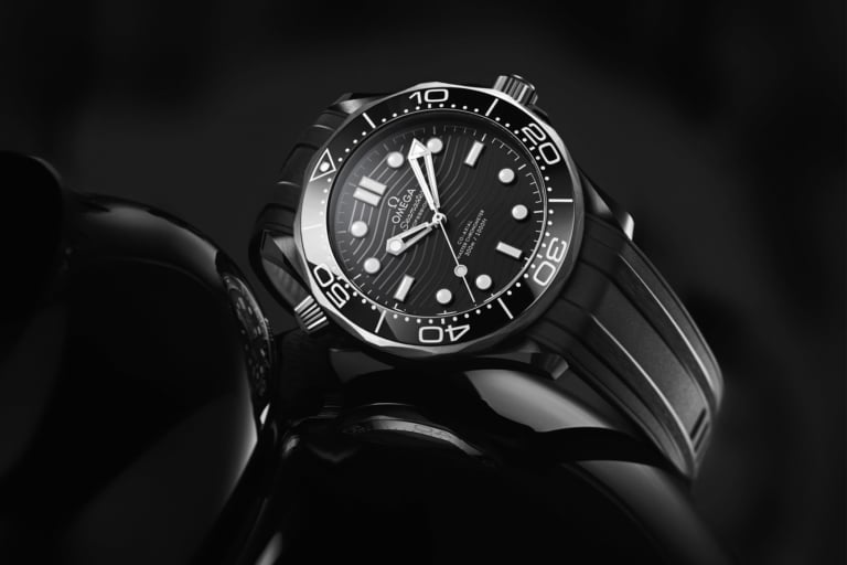 Omega Seamaster Diver 300M Ceramic-and-Titanium 210.92.44.20.01.001 collection 2019
