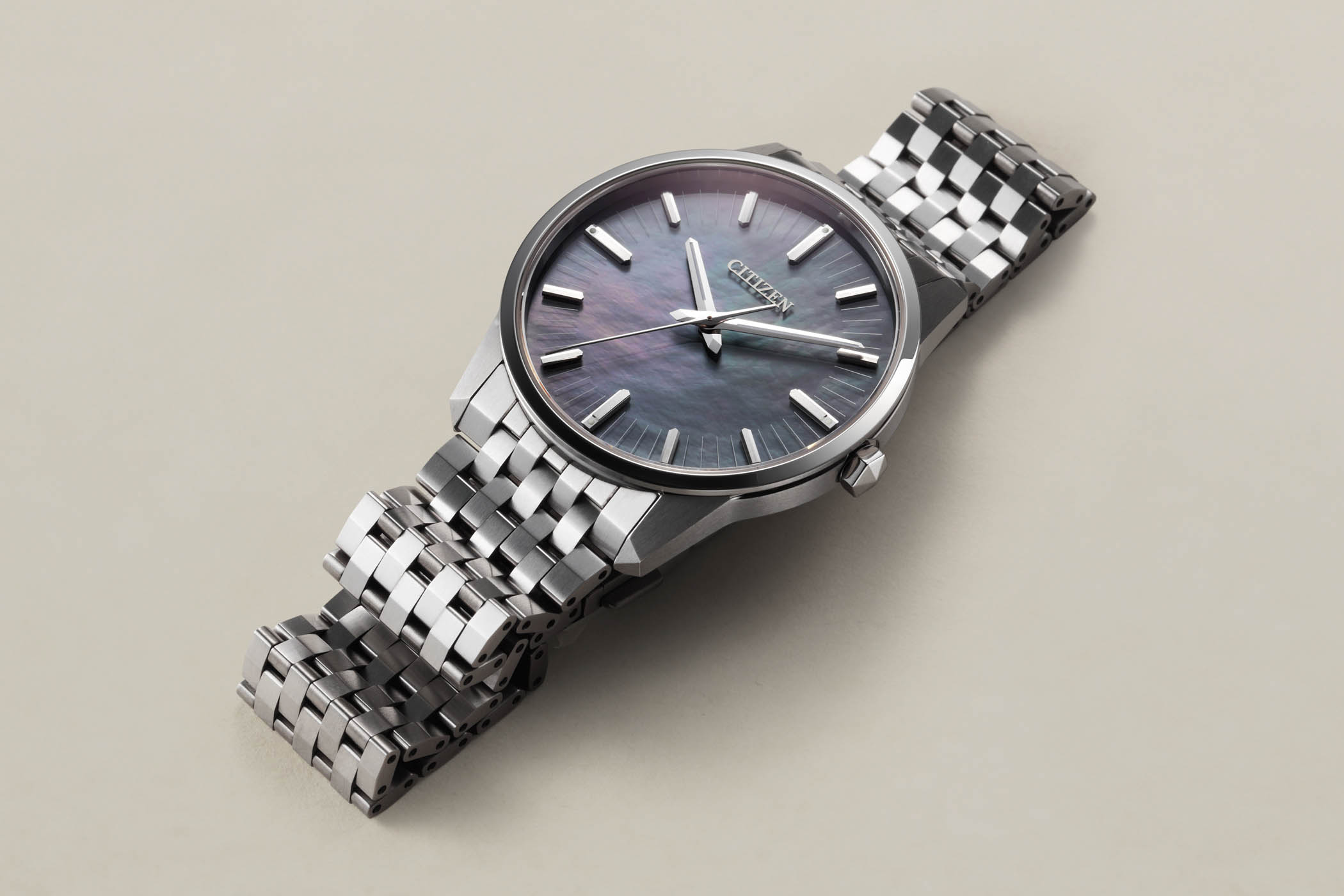 Baselworld 2019 - Citizen Caliber 0100 - 1 second a year accuracy - 8 Baselworld 2019 - Citizen Caliber 0100 - 1 second a year accuracy - 8
