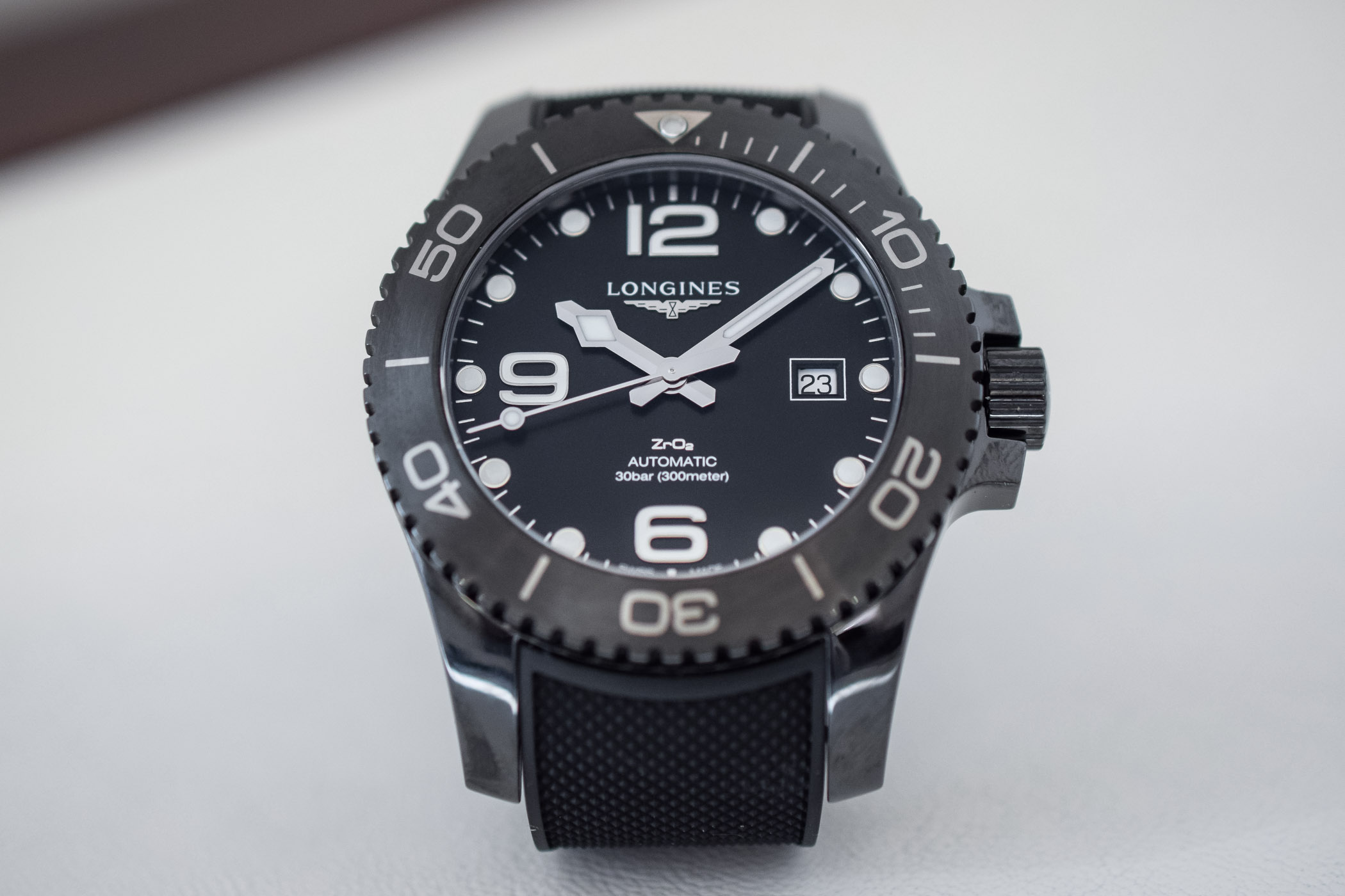 Longines HydroConquest Full Black Ceramic L3.784.4.56.9 - 9 Longines HydroConquest Full Black Ceramic L3.784.4.56.9 - 9