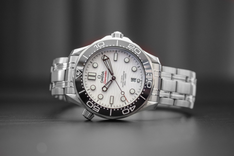 Omega Seamaster Diver 300M White Ceramic Dial Master Chronometer 210.30.42.20.04.001