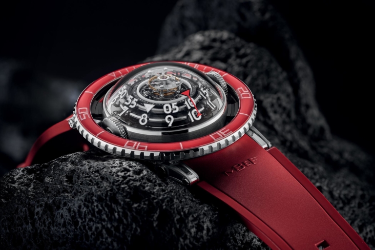 MB&F HM7 Aquapod Platinum Red