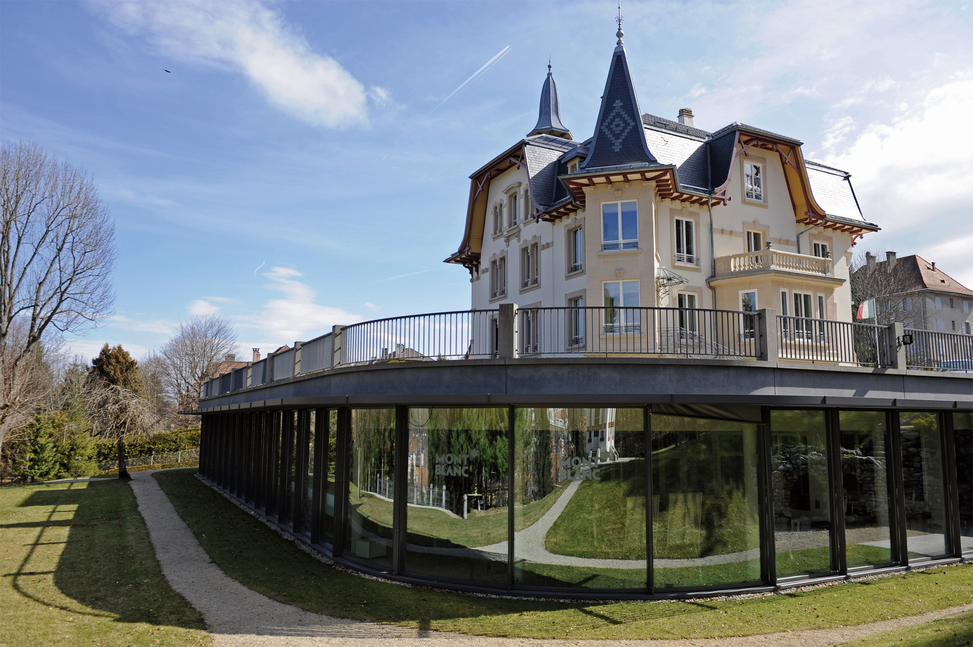 montblanc-le-locle-manufacture montblanc-le-locle-manufacture