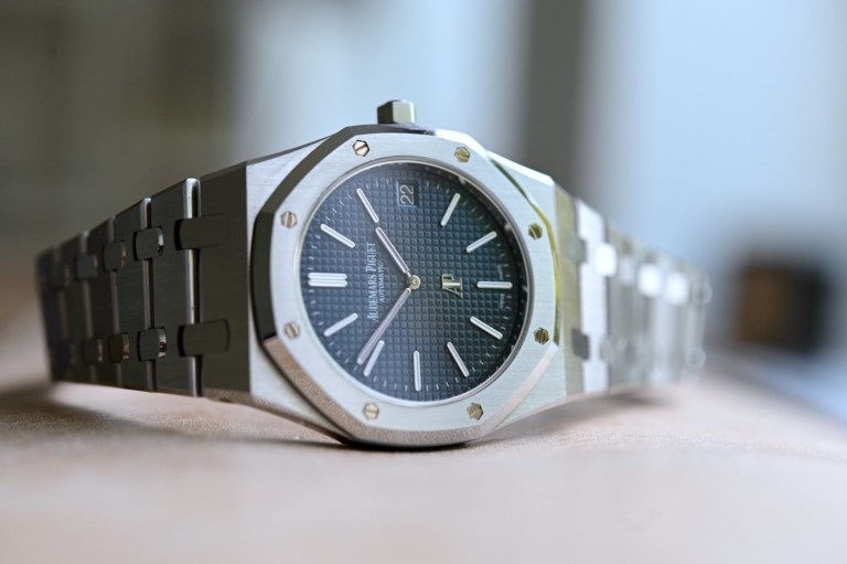 Audemars Piguet Royal Oak Jumbo Extra-Thin 15202ST.OO.1240ST.01