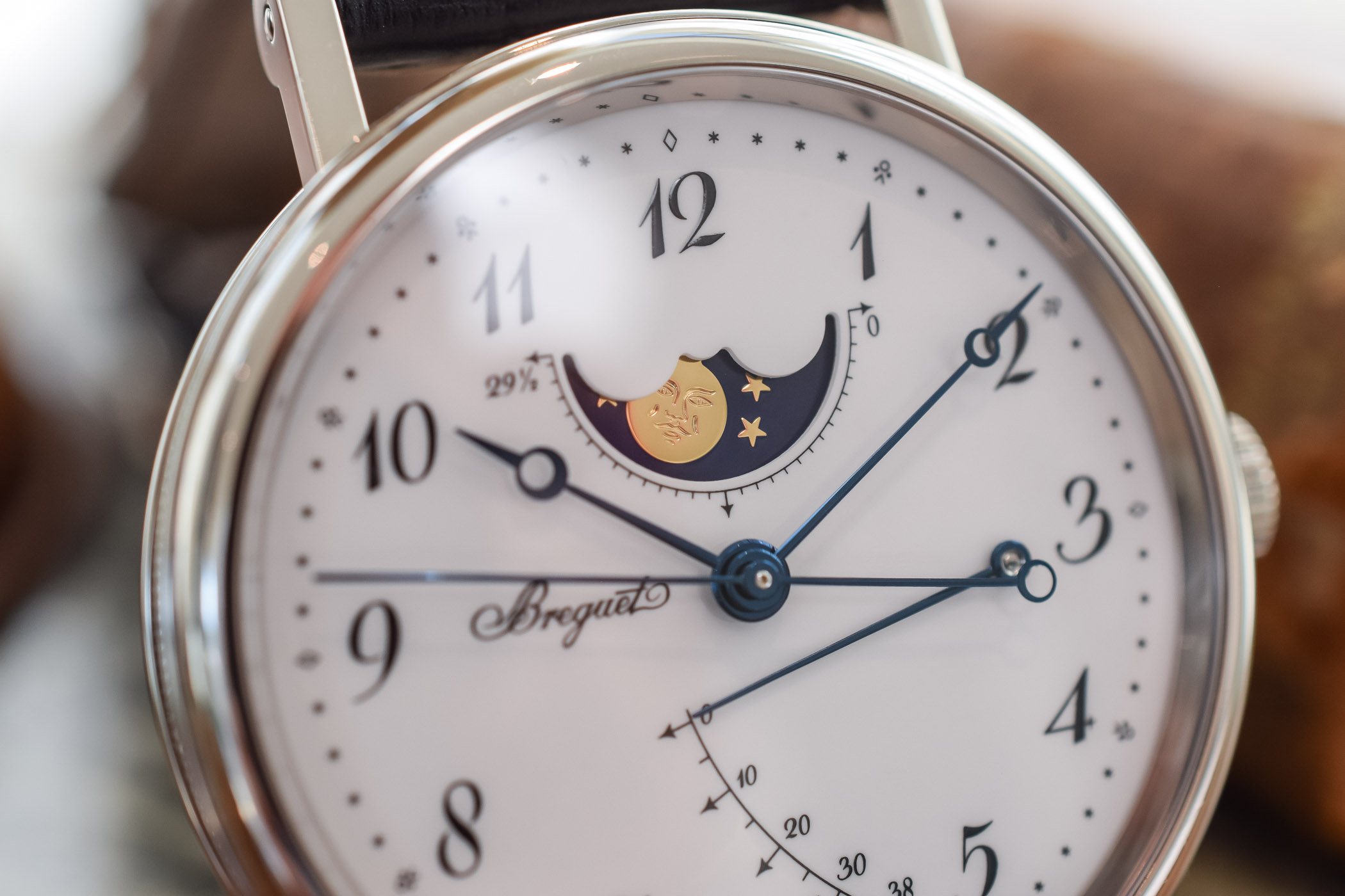 Breguet Classique 7787 MoonPhase Grand Feu Enamel Dial - 7787BB:29:9V6 - review - 9 Breguet Classique 7787 MoonPhase Grand Feu Enamel Dial - 7787BB:29:9V6 - review - 9