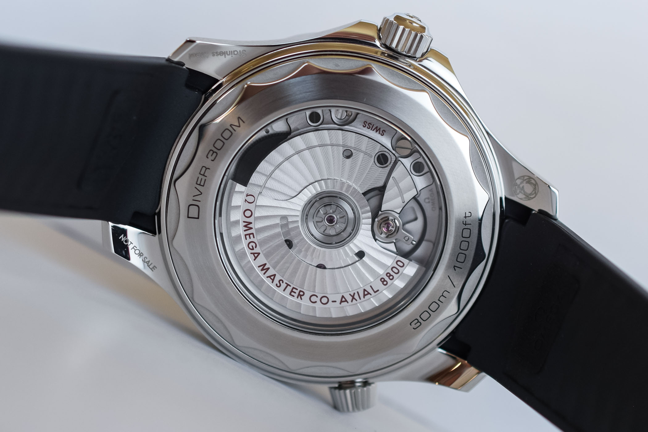 Omega Seamaster Diver 300M Master Chronometer White Dial - 210.32.42.20.04.001 - review - 3 Omega Seamaster Diver 300M Master Chronometer White Dial - 210.32.42.20.04.001