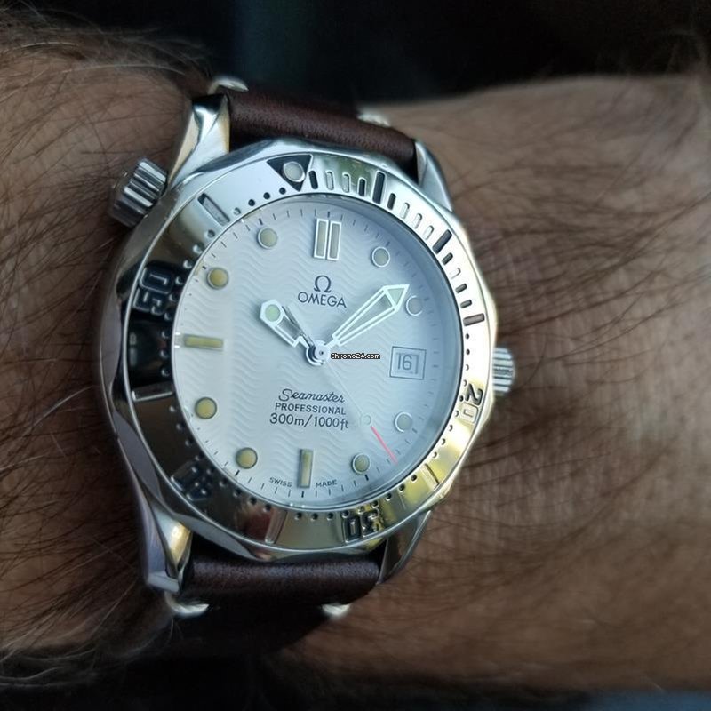 Omega Seamaster Profressional Diver 300M white omega ST 396.1502 - 3 Omega Seamaster Profressional Diver 300M white omega ST 396.1502 - 3