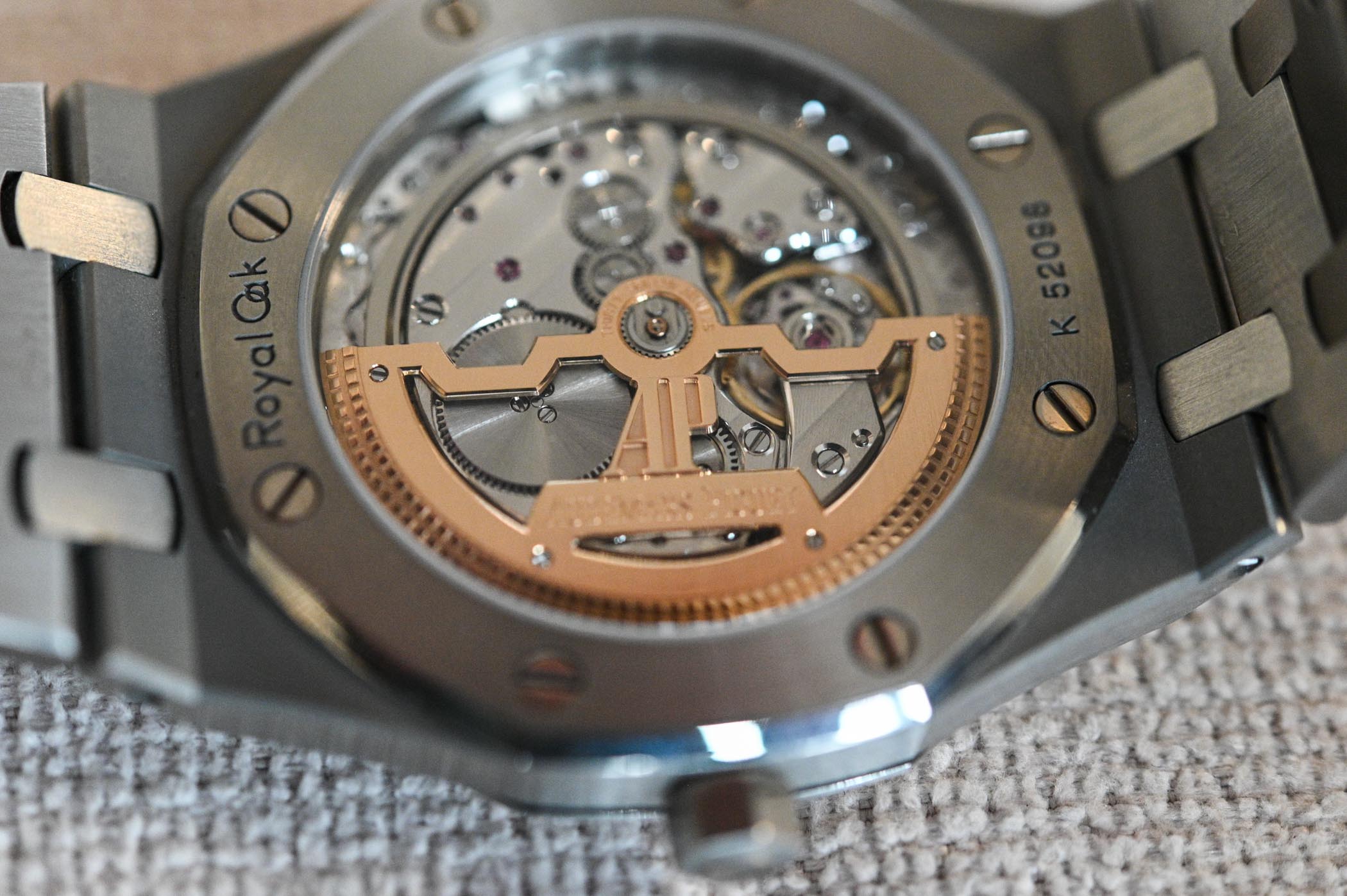 Audemars Piguet Royal Oak 15202 vs 15500 - 4 Audemars Piguet Royal Oak 15202 vs 15500 - 4