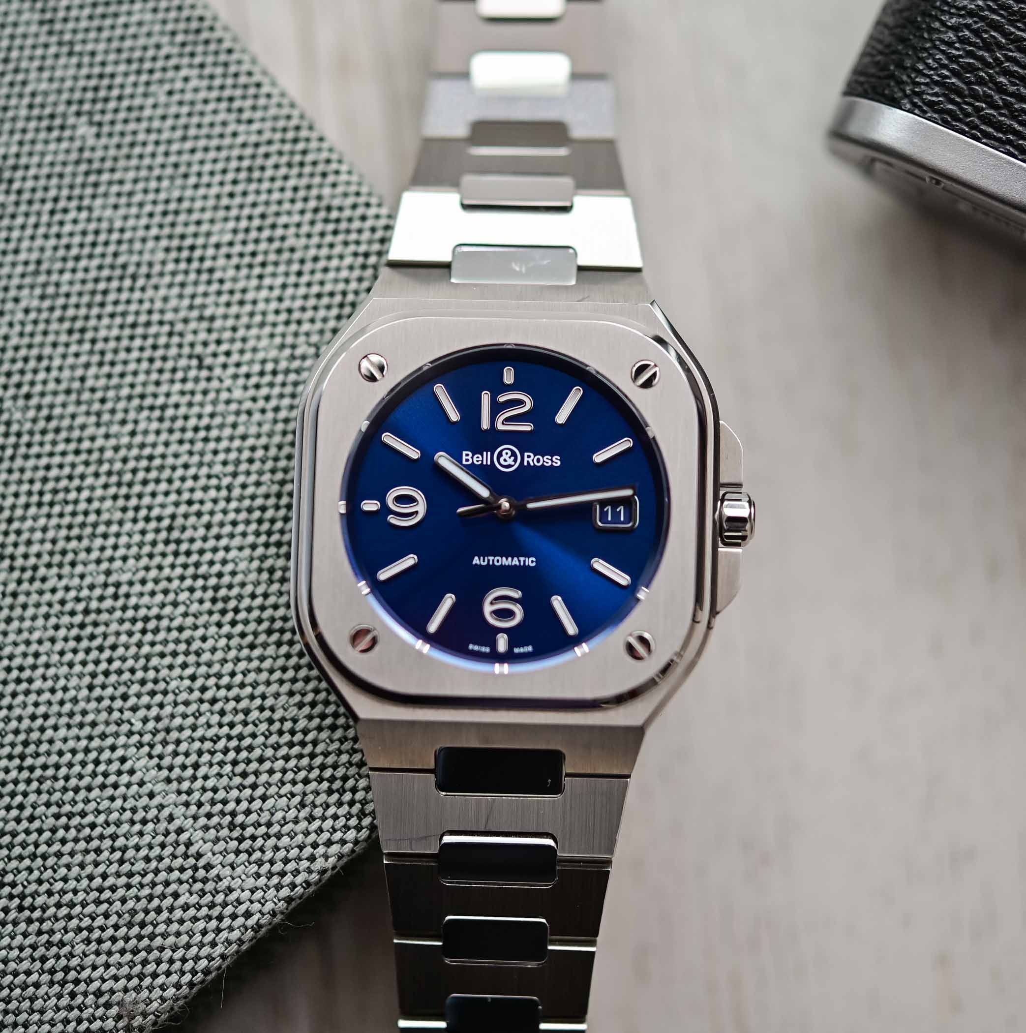 Bell and Ross BR05 - Luxury Sports Watch Review - 13 Bell & Ross BR05 Blue Steel - Review