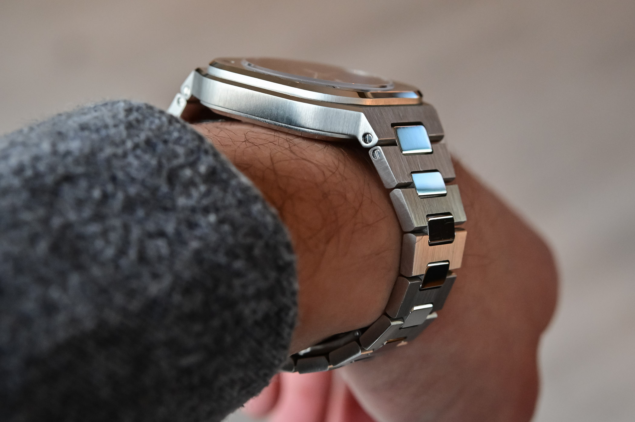 Bell and Ross BR05 - Luxury Sports Watch Review - 19 Bell & Ross BR05 Blue Steel - Review