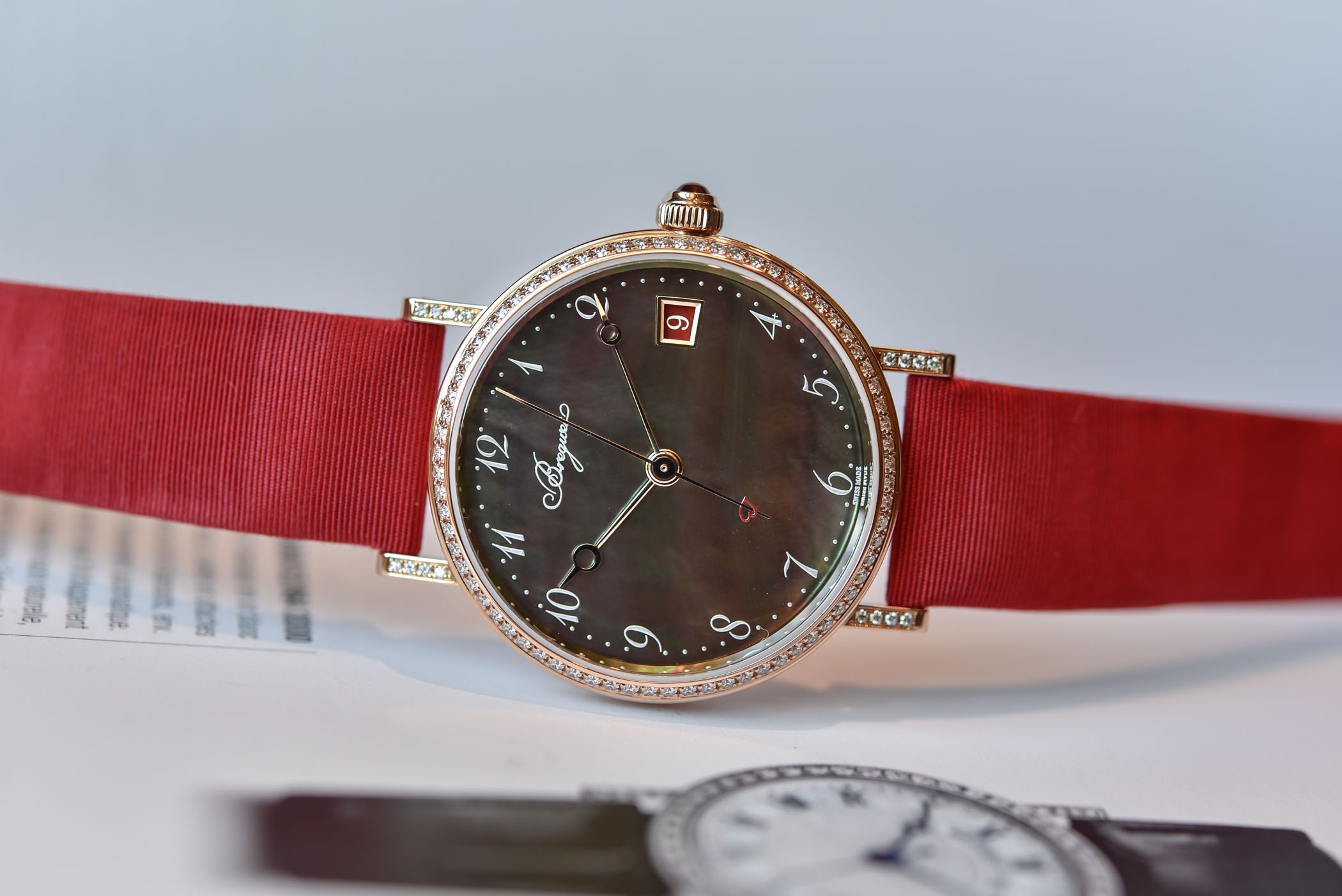 Breguet Classique Dame 9065 Tahitian Mother-of-Pearl Tender Dreams - 6 Breguet Classique Dame 9065 Tahitian Mother-of-Pearl Tender Dreams