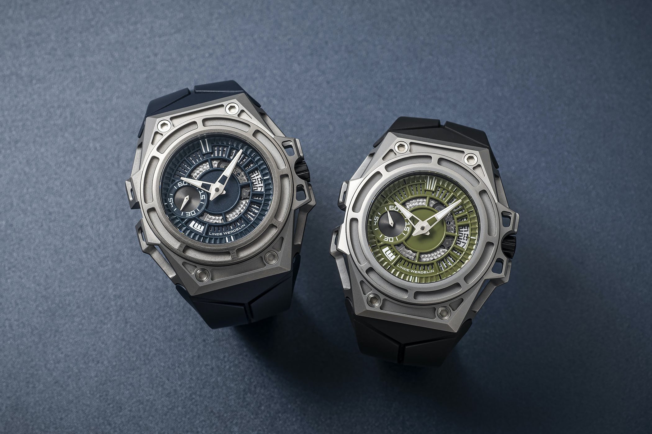 Linde Werdelin Spidolite Titanium Arktis Blue and Summit Green