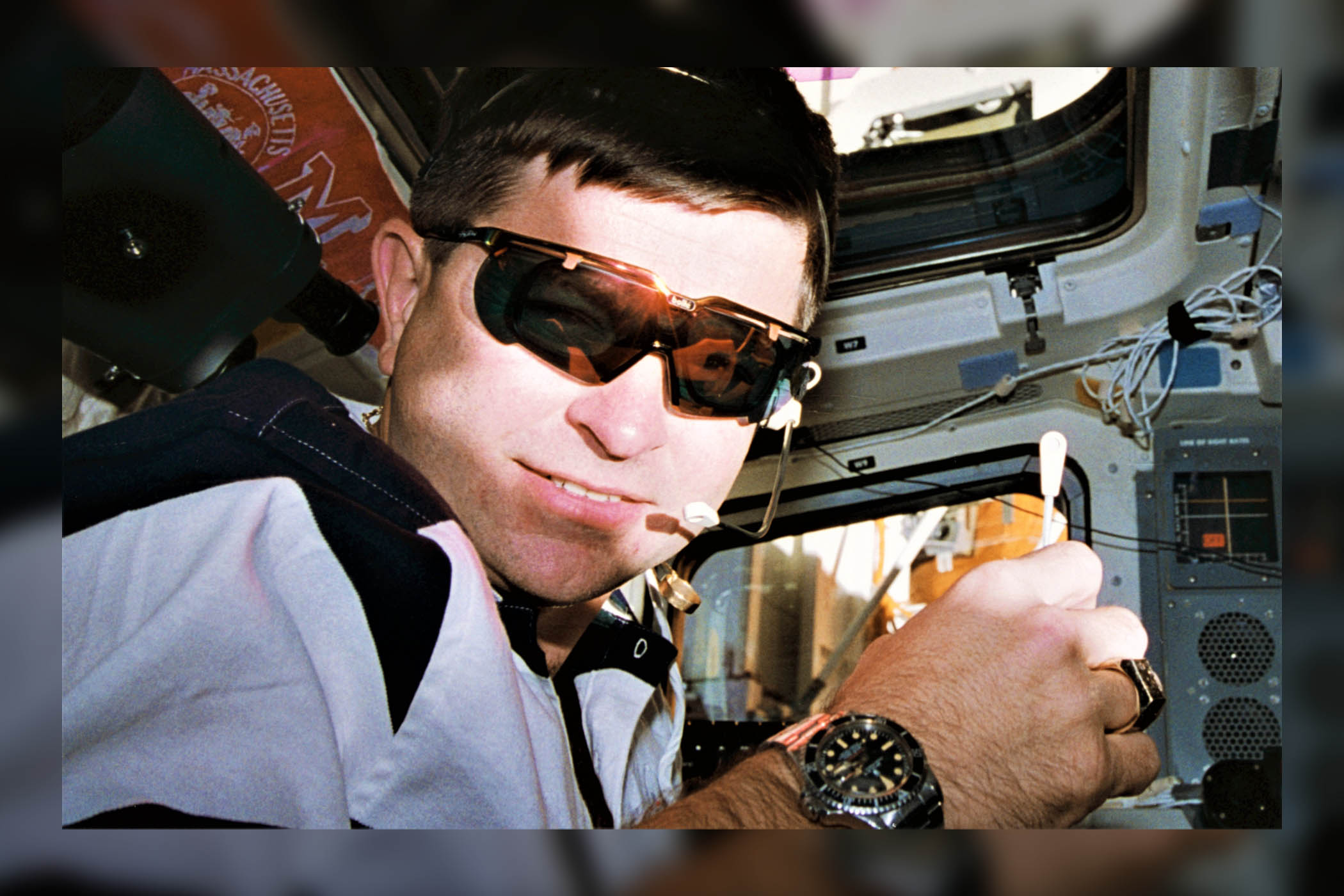 First Rolex Submariner in Space - Kenneth D. Cameron Astronaut NASA - Rolex Submariner Date Red 1680 Space 1995