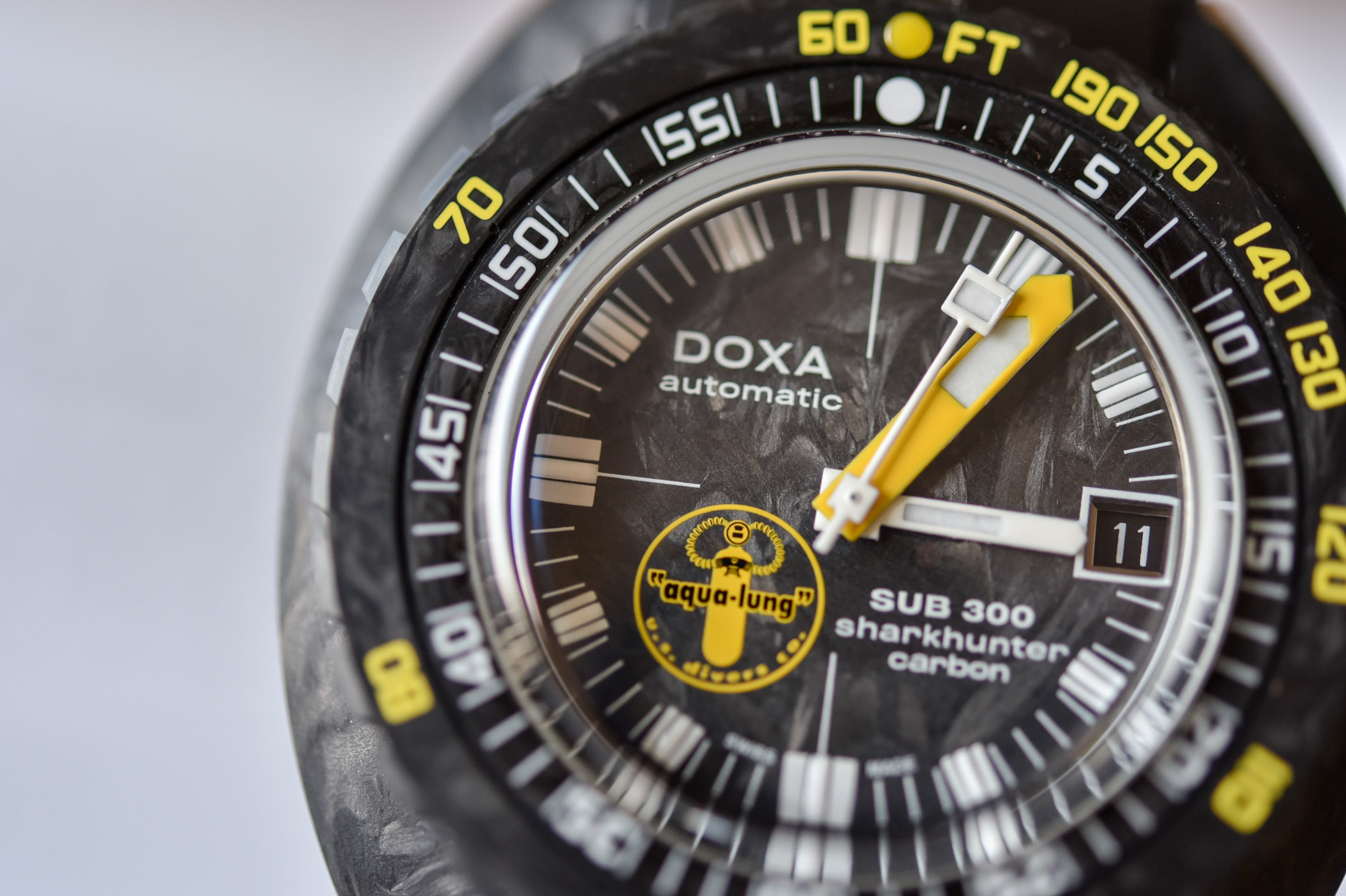 Doxa SUB 300 Carbon Aqua Lung Sharkhunter - 11 Doxa SUB 300 Carbon Aqua Lung Sharkhunter