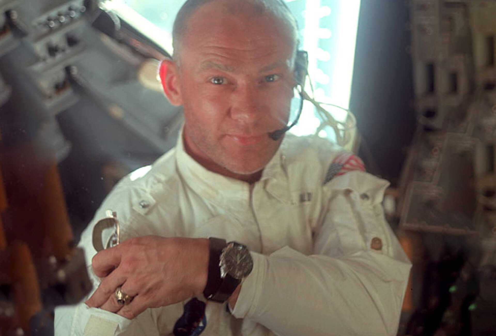 Omega Speedmaster Moonwatch Buzz Aldrin Apollo - 1 Omega Speedmaster Moonwatch Buzz Aldrin Apollo - 1