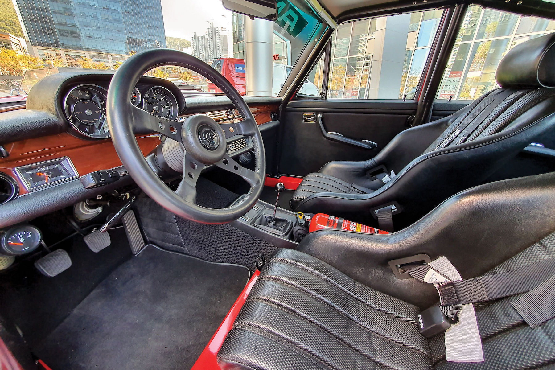 Petrolhead Corner - Mercedes 300 SEL 6.8 AMG red pig - 6 Petrolhead Corner - Mercedes 300 SEL 6.8 AMG red pig - 6