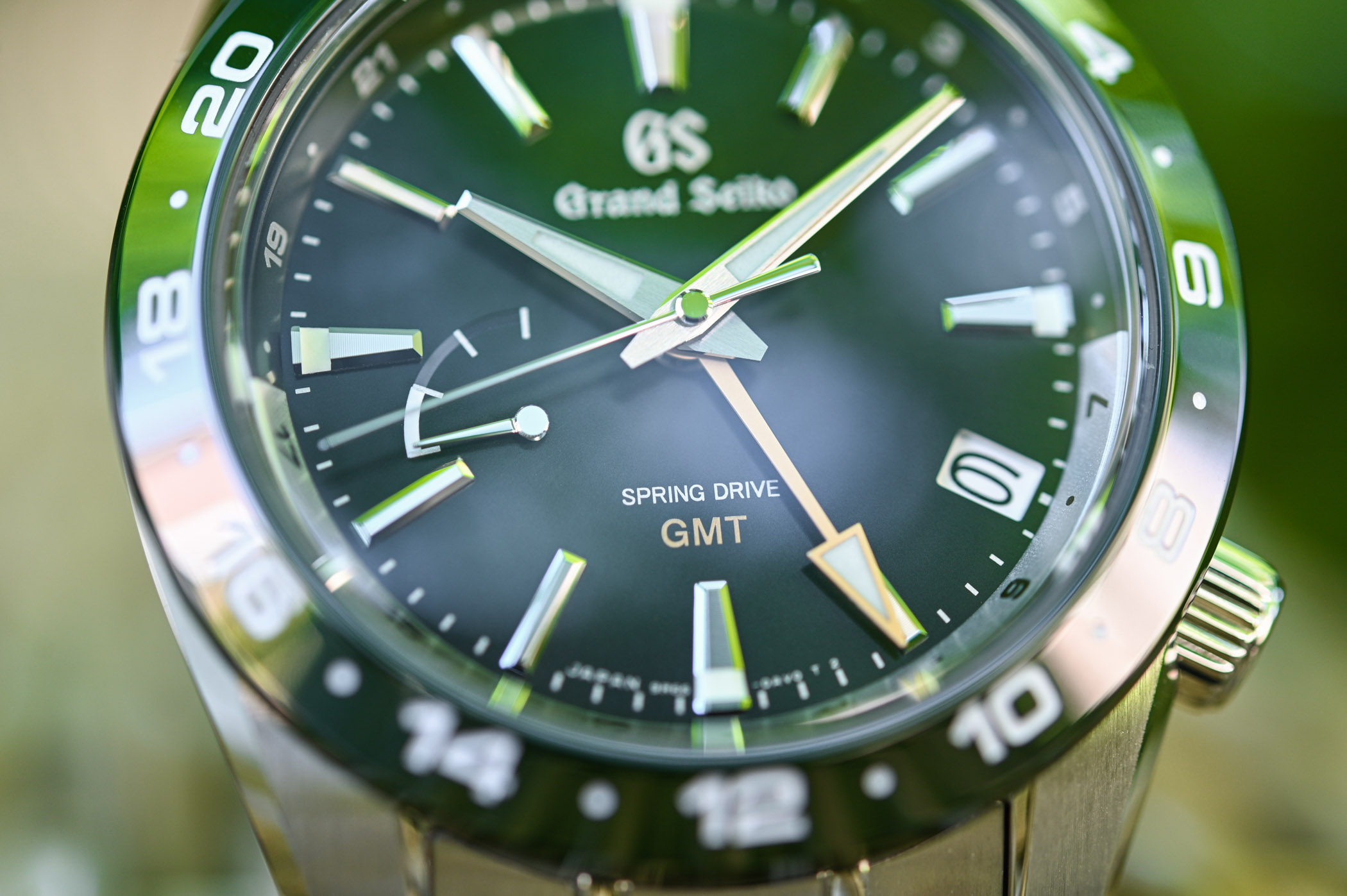2020 Grand Seiko Sport GMT Spring Drive Green SBGE257 - 3 2020 Grand Seiko Sport GMT Spring Drive Green SBGE257
