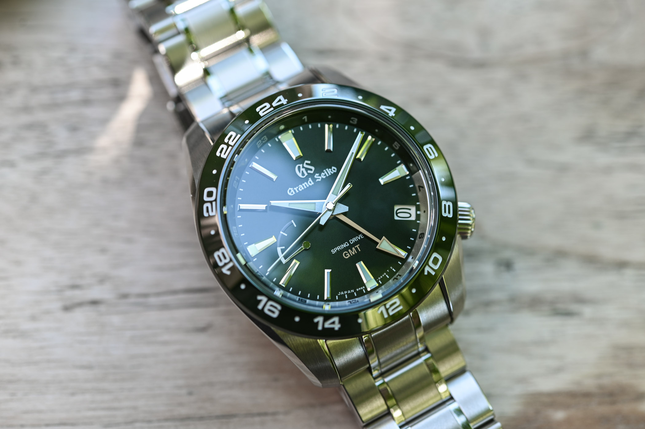 2020 Grand Seiko Sport GMT Spring Drive Green SBGE257 - 4 2020 Grand Seiko Sport GMT Spring Drive Green SBGE257