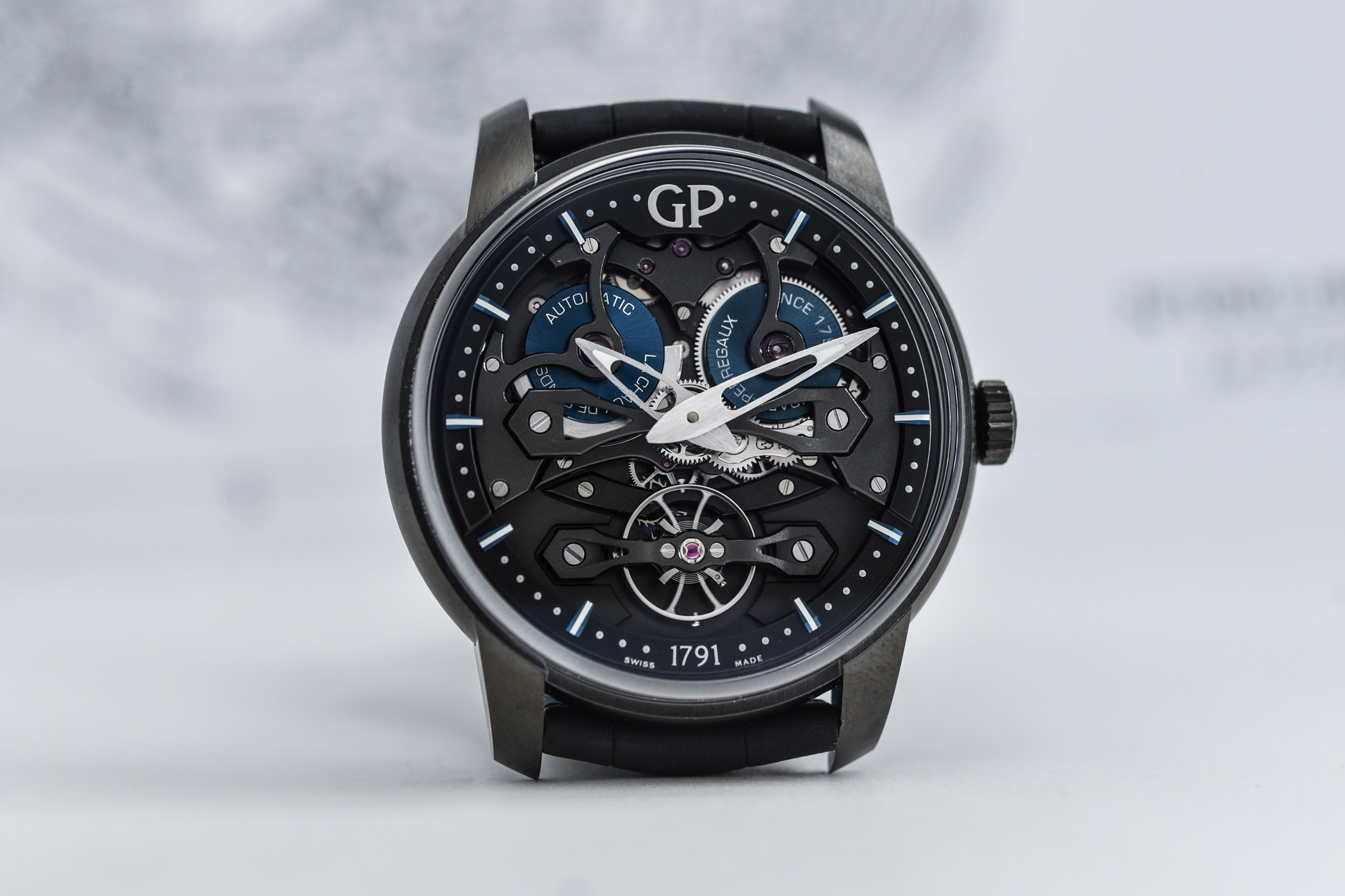 Girard-Perregaux Neo Bridges Earth To Sky Edition