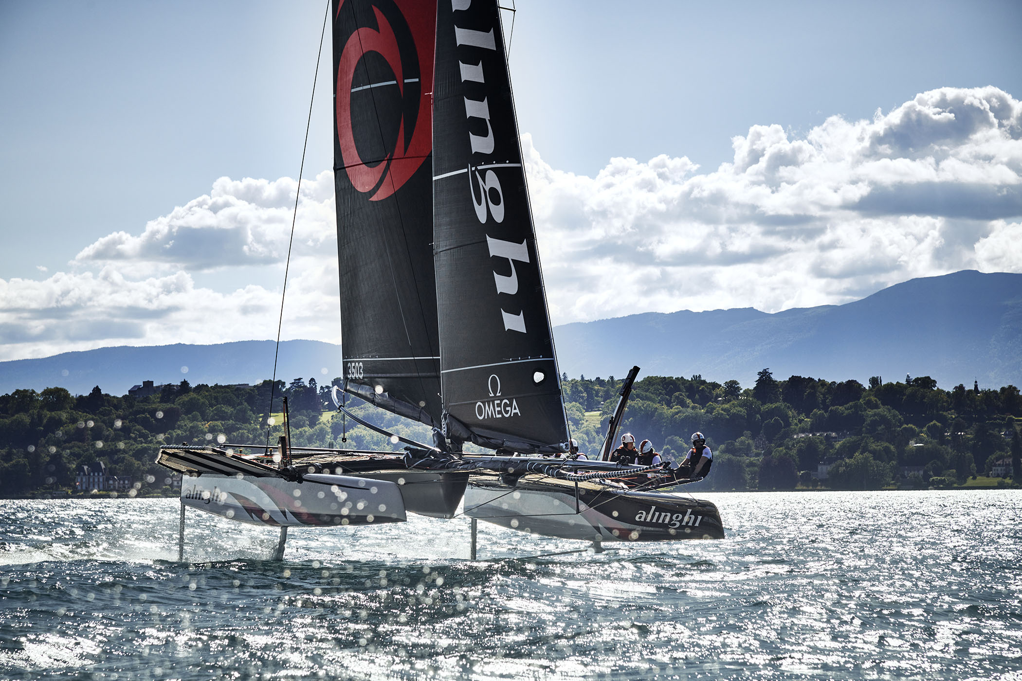 Omega Speedmaster Dark Side of the Moon ALINGHI - 1 Omega Speedmaster Dark Side of the Moon ALINGHI - 1