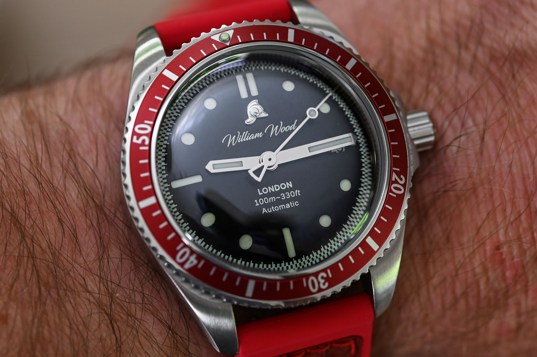 William Wood Valiant Red Watch - 3 William Wood Valiant Red Watch