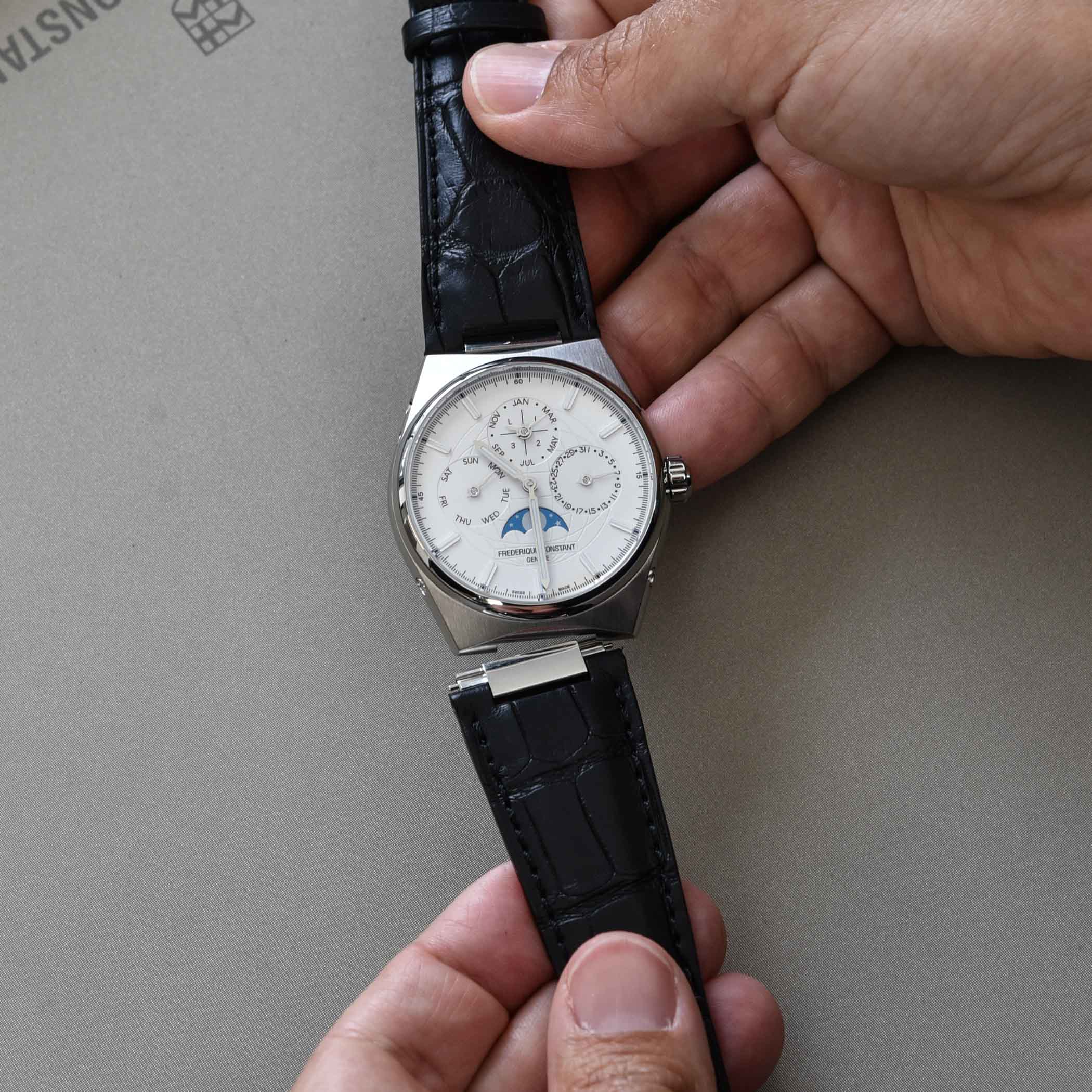 Frederique Constant Highlife Interchangeable strap bracelet - 2 Frédérique Constant Highlife