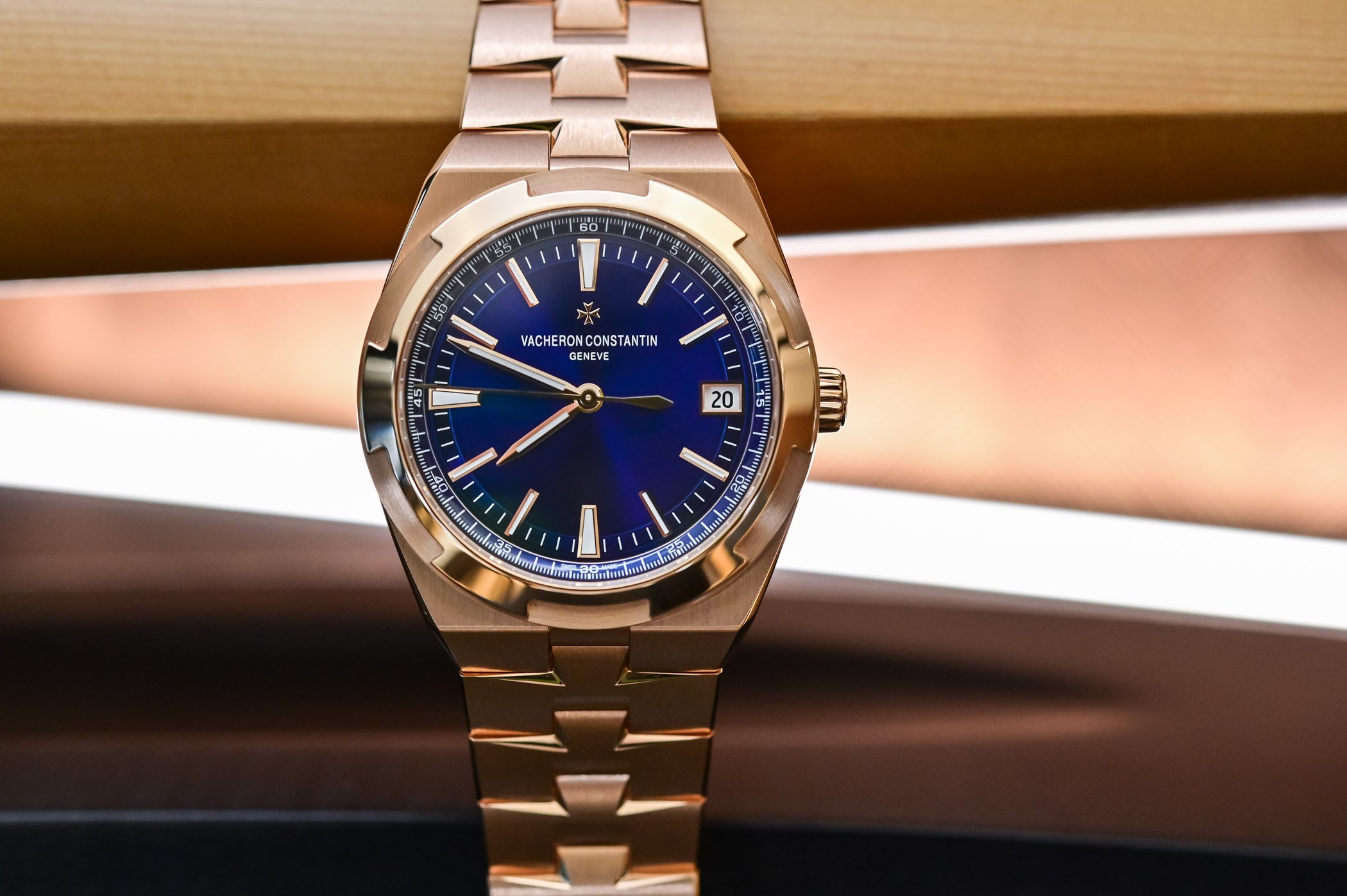 Vacheron Constantin Overseas Self-Winding 4500V Pink Gold Blue Dial
