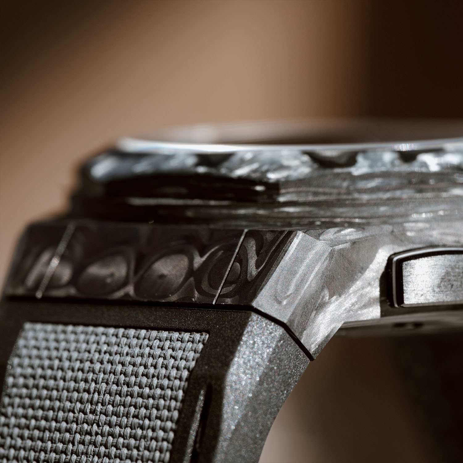 Girard Perregaux Laureato Absolute Crystal Rock - 4 Girard Perregaux Laureato Absolute Crystal Rock - 4