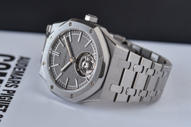 Audemars Piguet Royal Oak Selfwinding Flying Tourbillon 41mm Titanium 26530TI.OO.1220TI.01